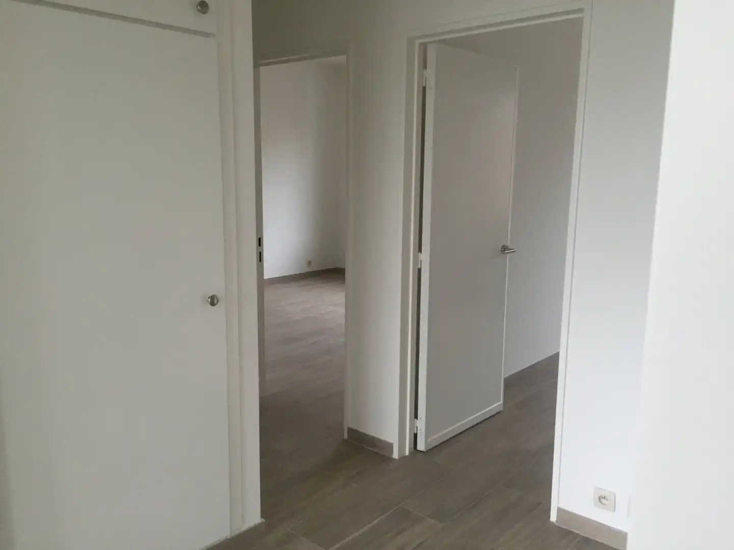 2 slaapkamer appartement met veel lichtinval met uitzicht foto 5