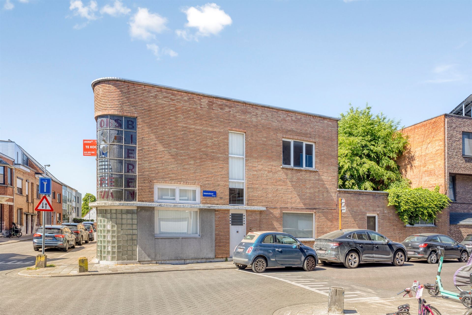 Originele stadswoning met tuin en garage! foto 2