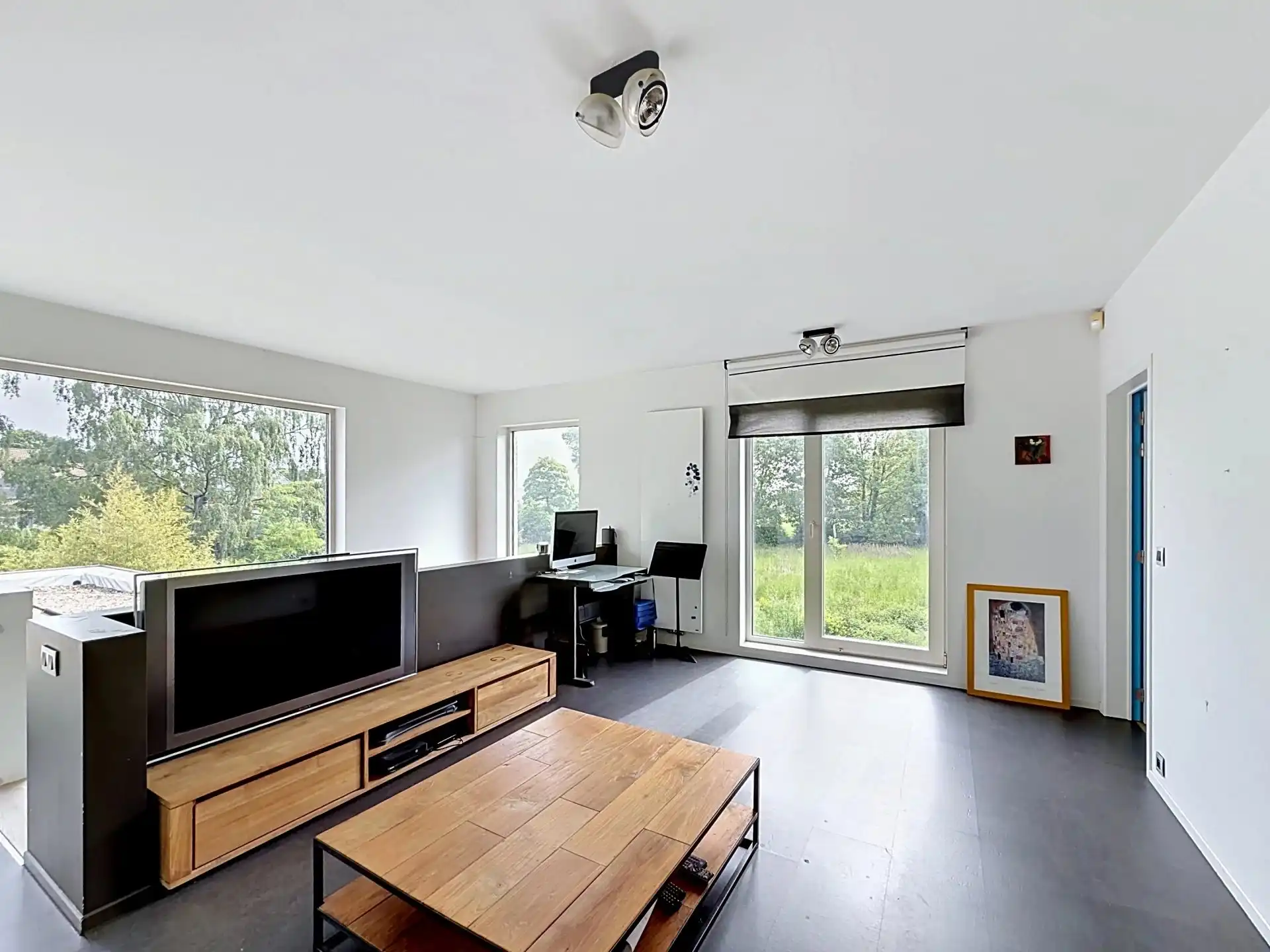 Moderne woning met 3 slaapkamers en praktijk of kantoorruimte op mooi perceel foto 21