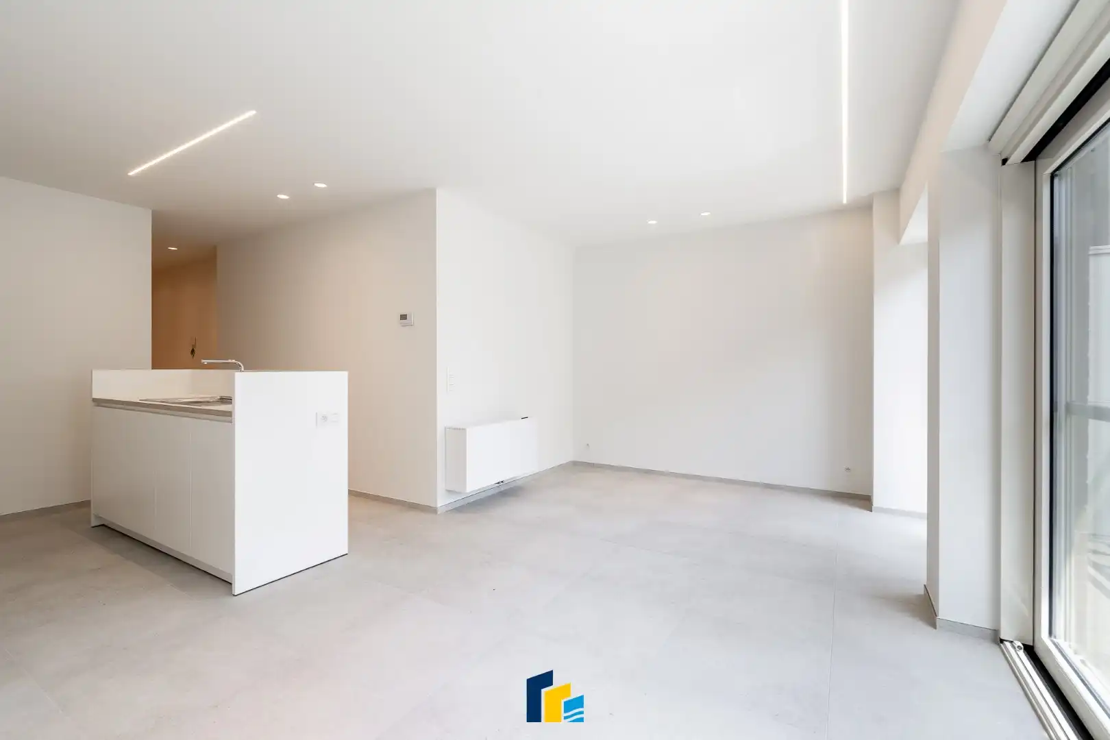 Vernieuwde studio met slaaphoek foto 4