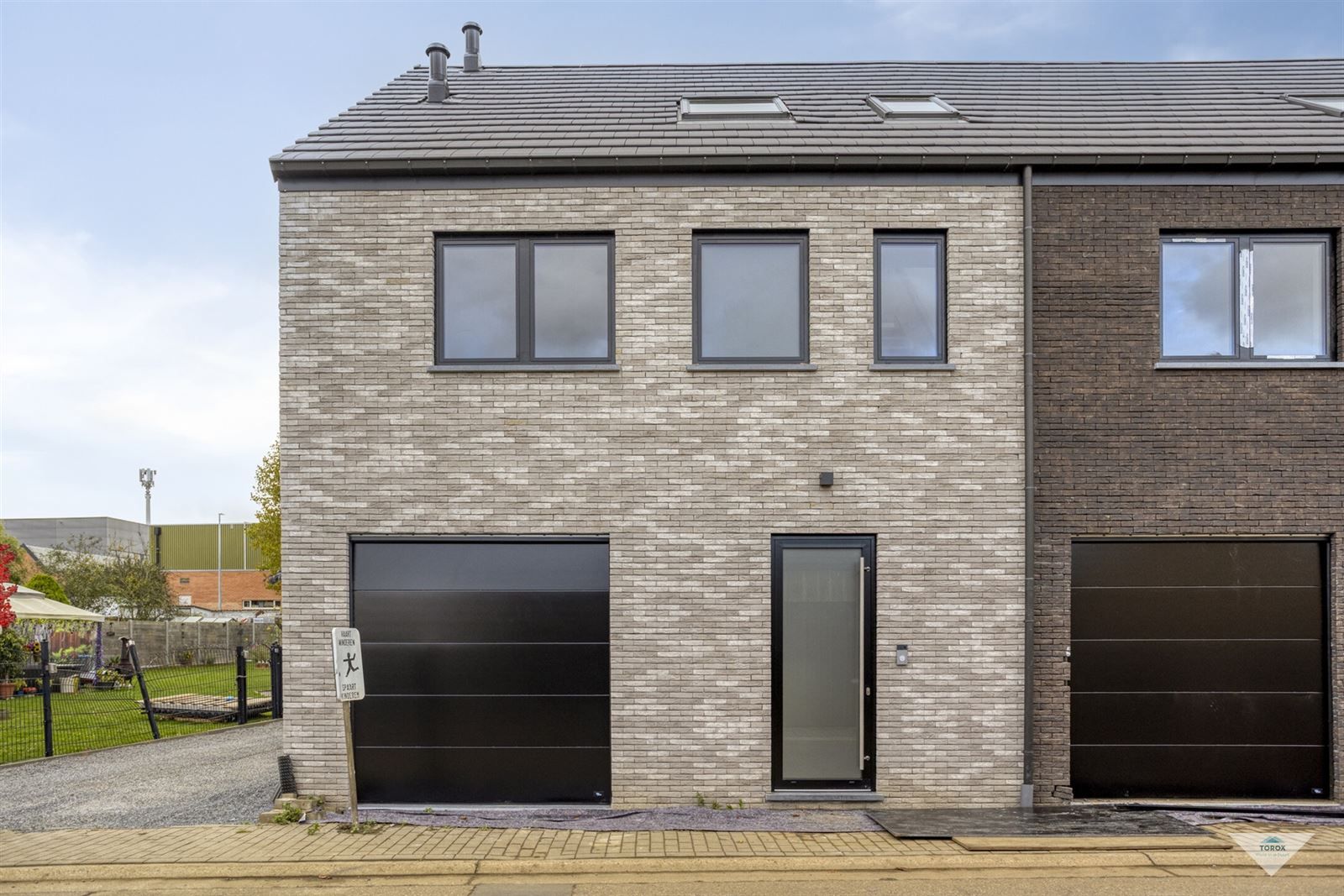 Moderne nieuwbouwwoning in het hart van Scherpenheuvel foto 2
