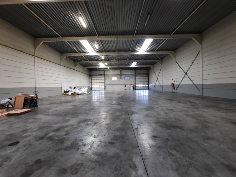 Magazijn te huur foto {{pictureIndex}}