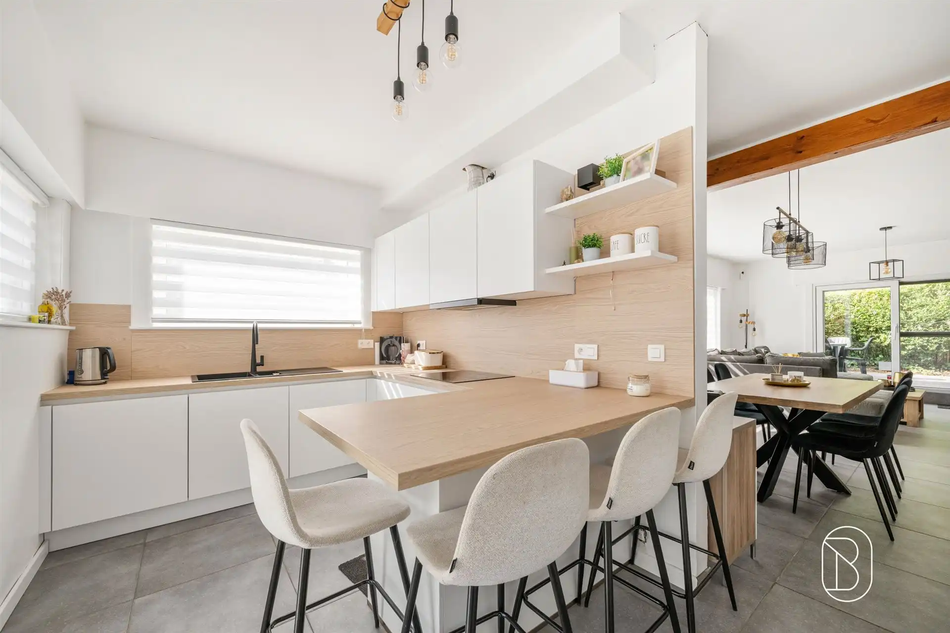 Stevige gelijkvloerse woning met vier gevels en 3 slaapkamers in Rekkem foto 7