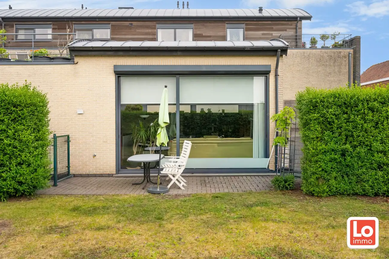 Instap klaar appartement met afzonderlijke garage op een gemakkelijk bereikbare locatie nabij  het centrum van Lochristi! foto 11