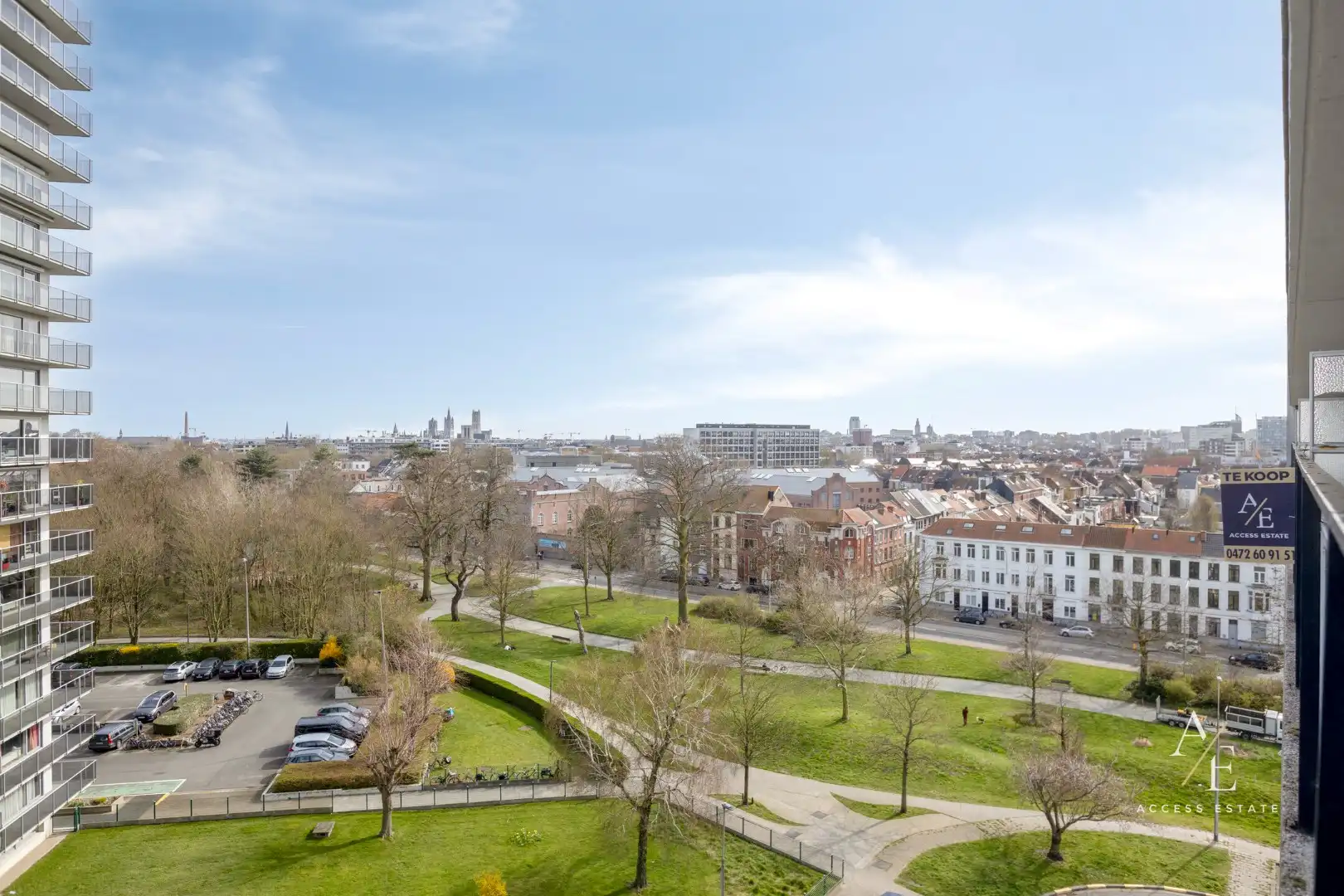 GENT - Te renoveren appartement (2slk.) met groot terras en ver uitzicht over het stadscentrum foto 14