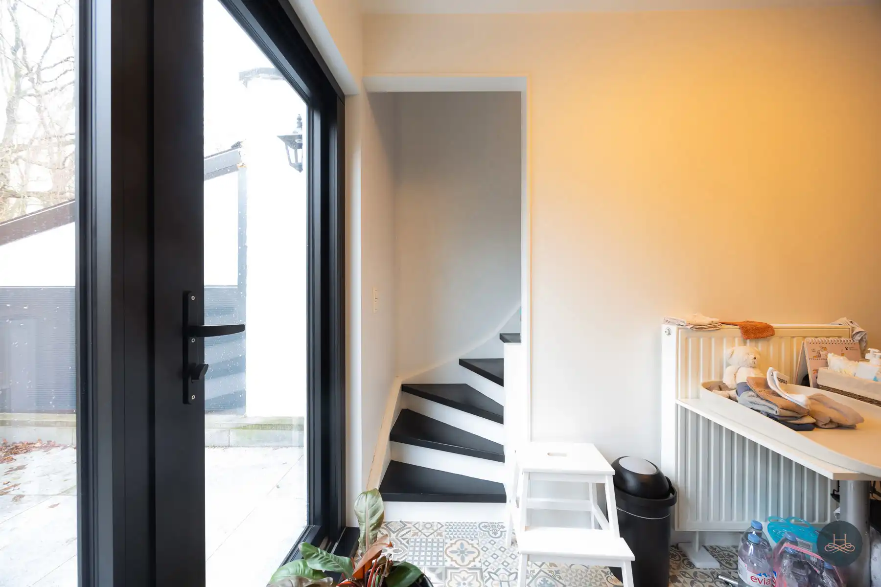 Gerenoveerde en energiezuinige woning met tuin en terrassen foto 13