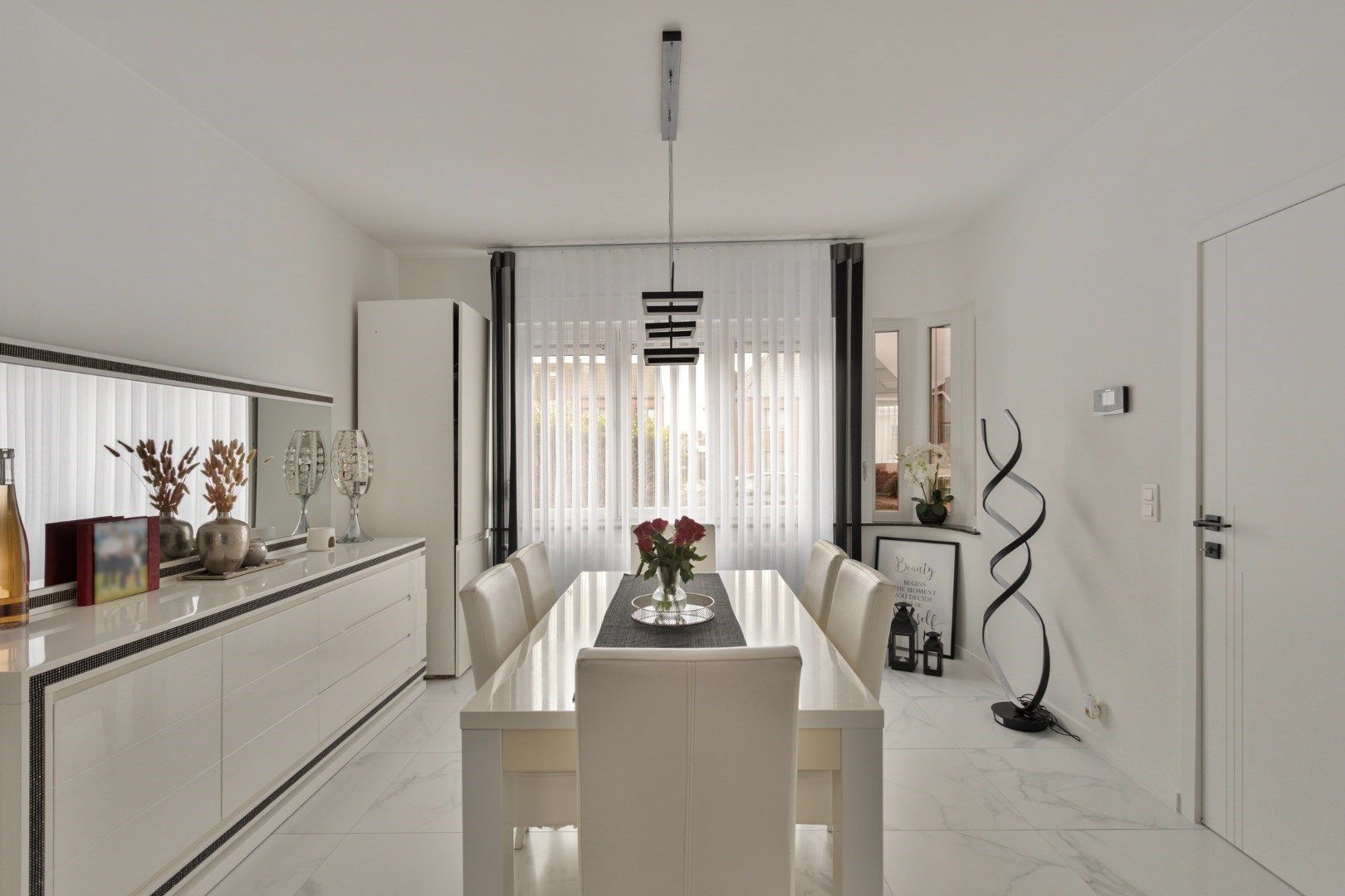 Recent vernieuwde woning met mooie tuin en garage, rand stadscentrum Tongeren foto 5
