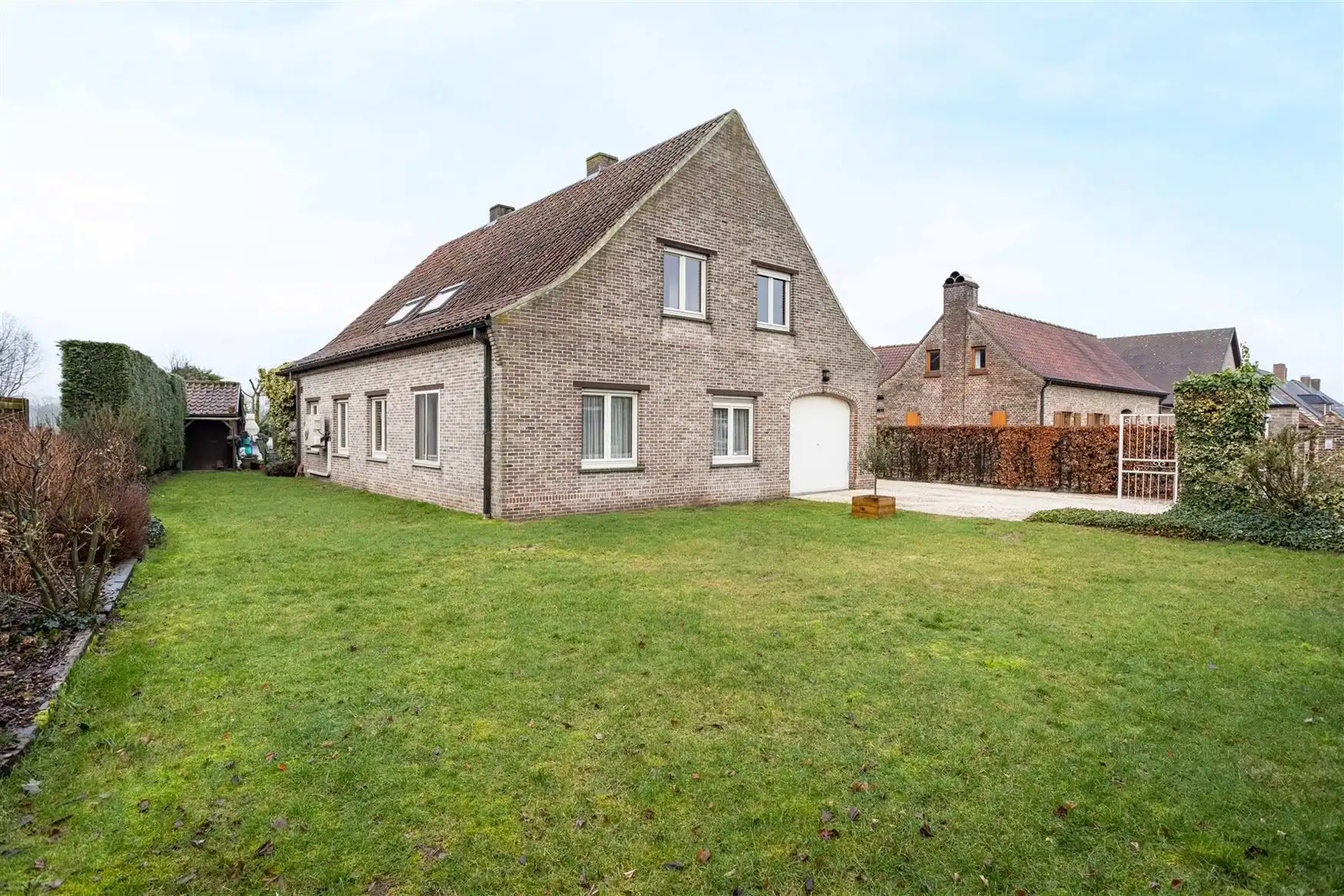 Ruimte, rust en potentieel in landelijk Vosselare foto {{pictureIndex}}