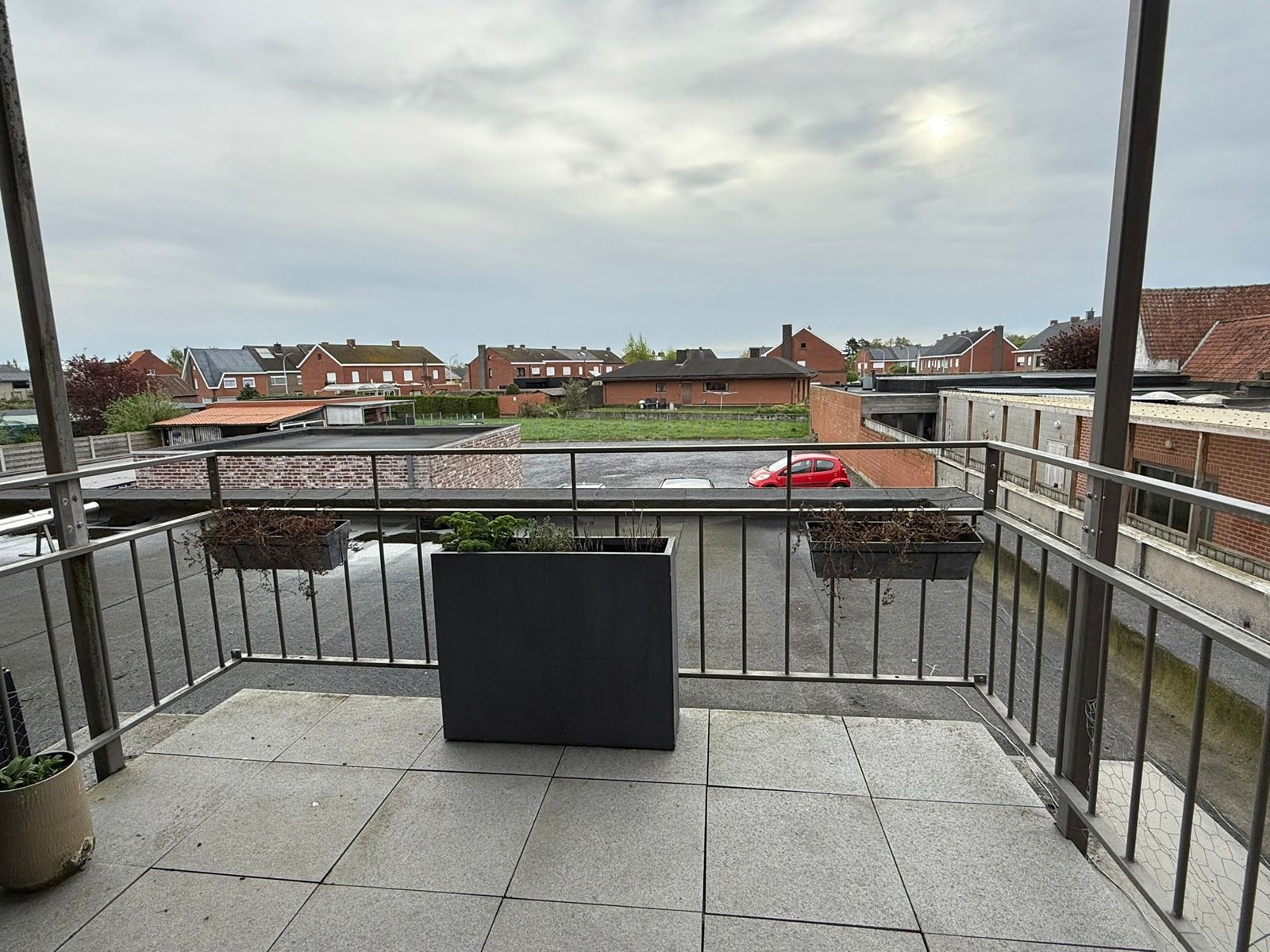 Lichtrijk tweeslaapkamerappartement met ruim terras in het centrum van Ingelmunster foto 8