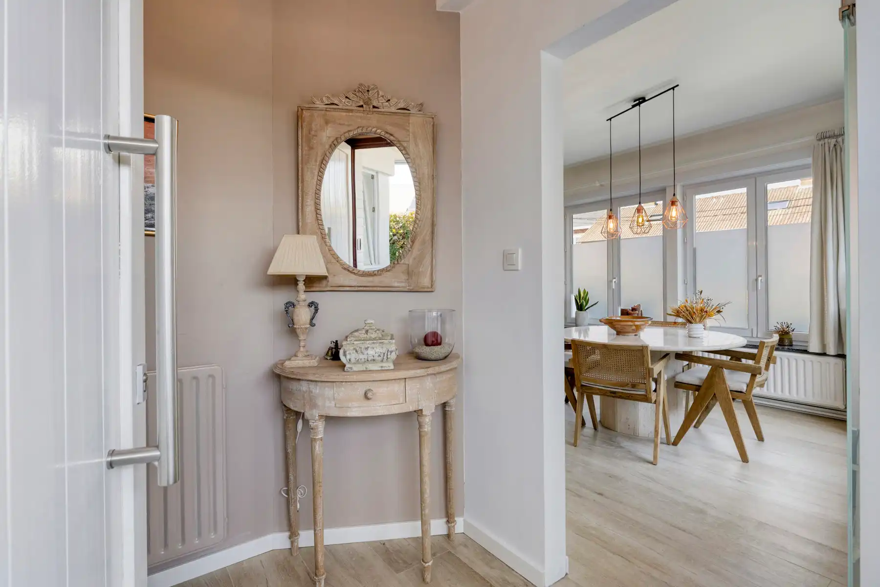 Charmante villa op toplocatie met ruime garage foto 6