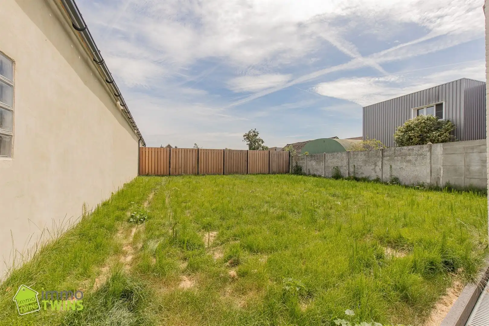 Te koop Instapklare ruime woning met achterliggende weide in Zele foto 16