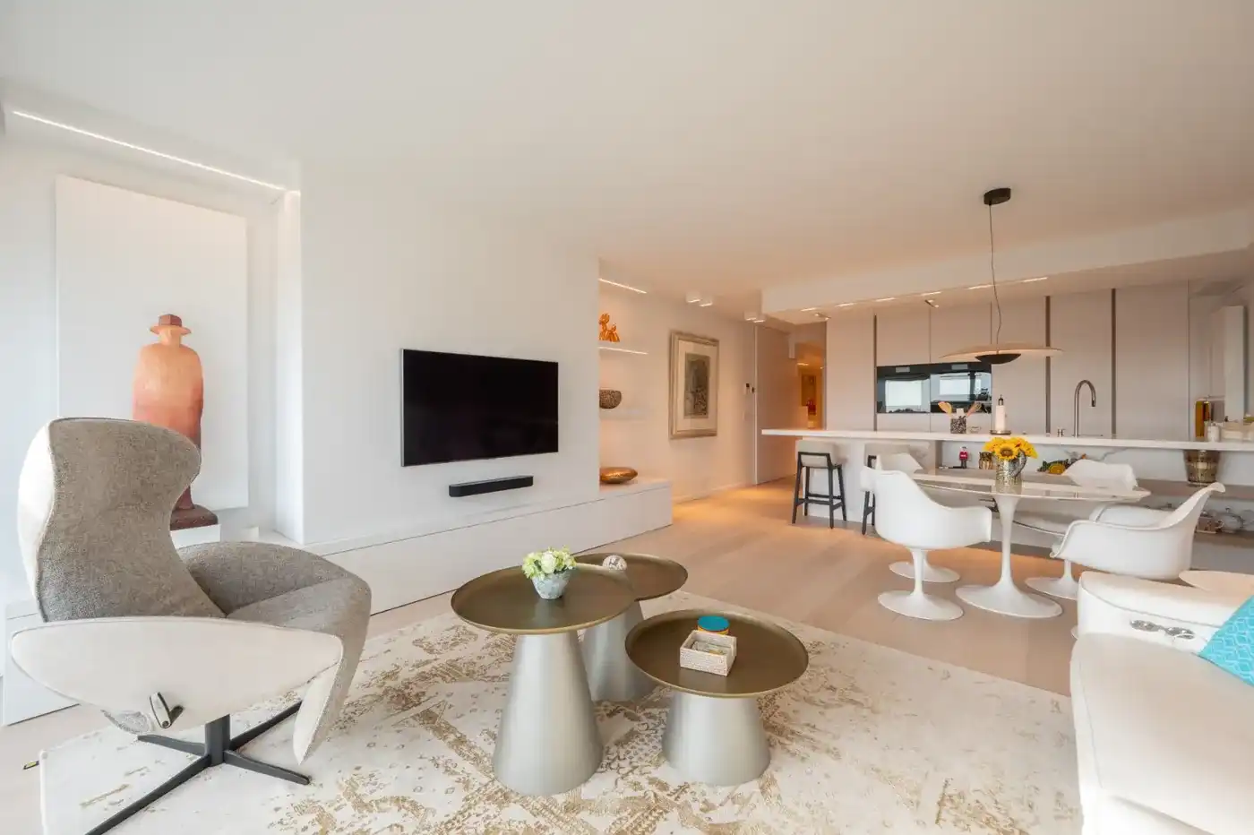 Toplocatie in het Zoute: gerenoveerd appartement met mooi terras en open zicht  foto 3