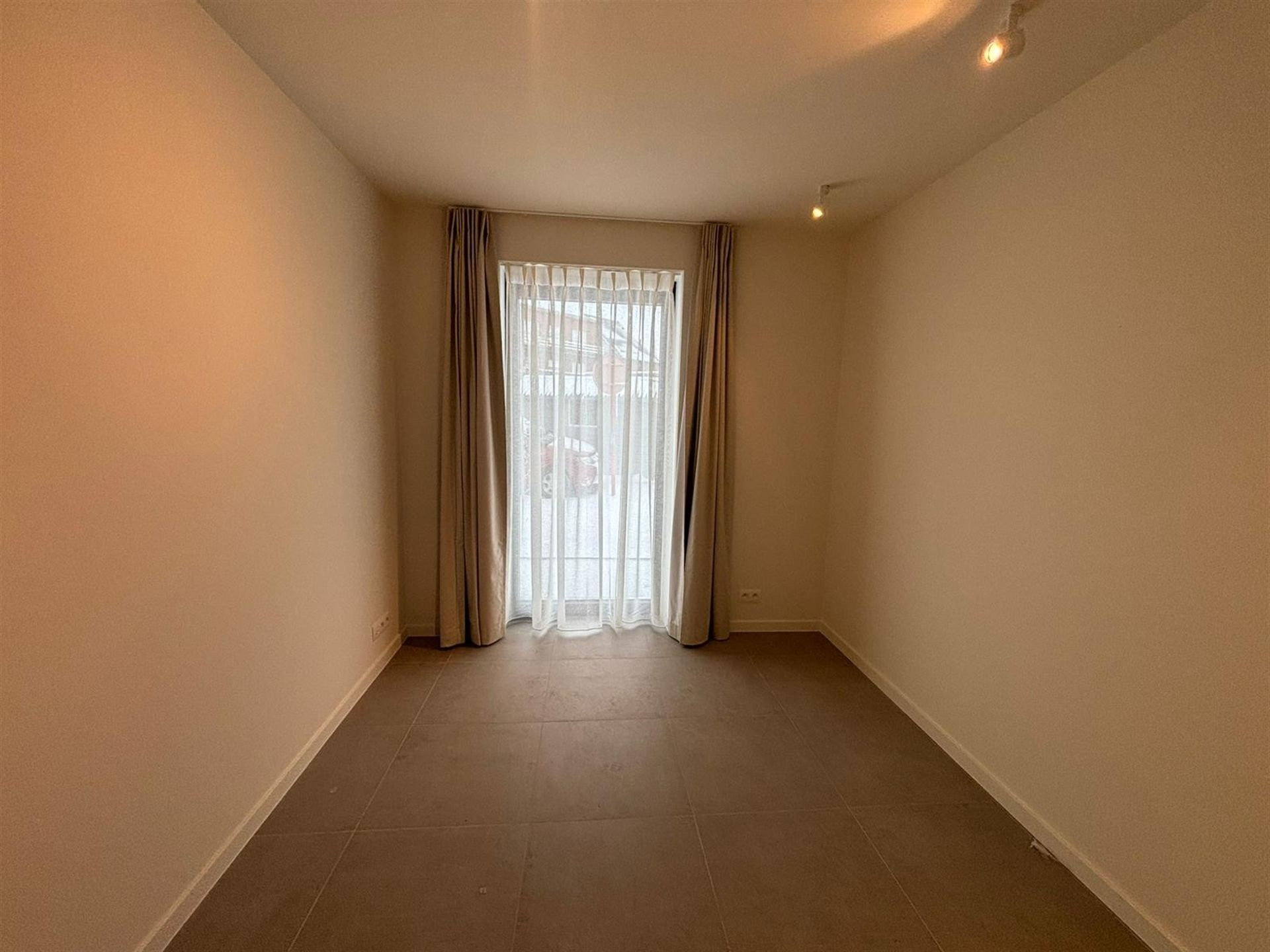 Zeer rustig gelegen, stijlvol nieuwbouwappartement met tuin en terras in Opwijk! foto 13