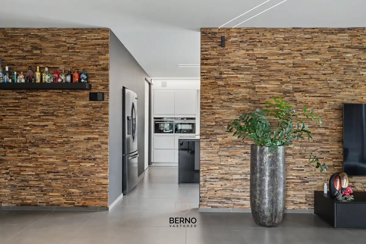 Exclusieve en moderne villa met luxe afwerking foto 7
