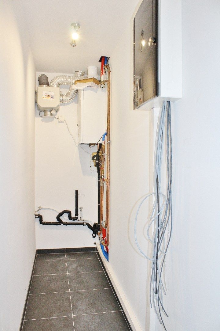 Modern duplex-appartement nabij het centrum van Ieper foto 6