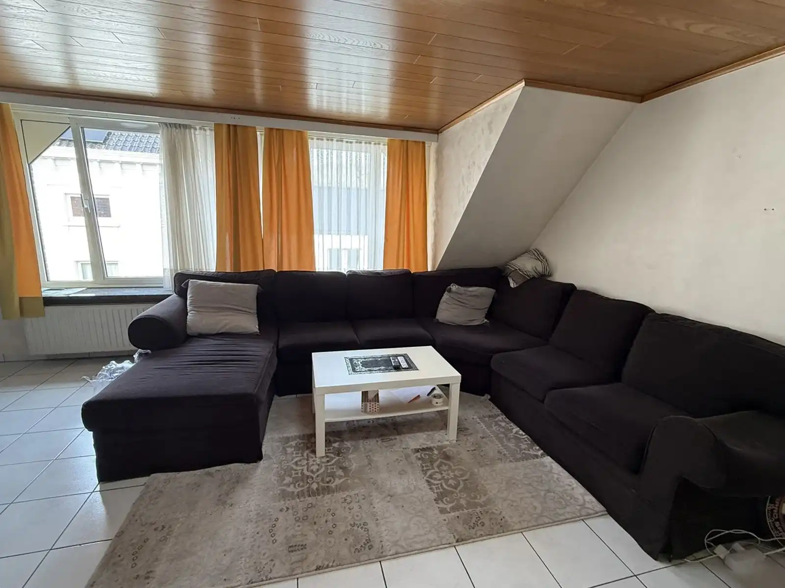 Lichtrijk appartement gelegen nabij centrum op de derde verdieping van kleinschalige bouw.  foto 5