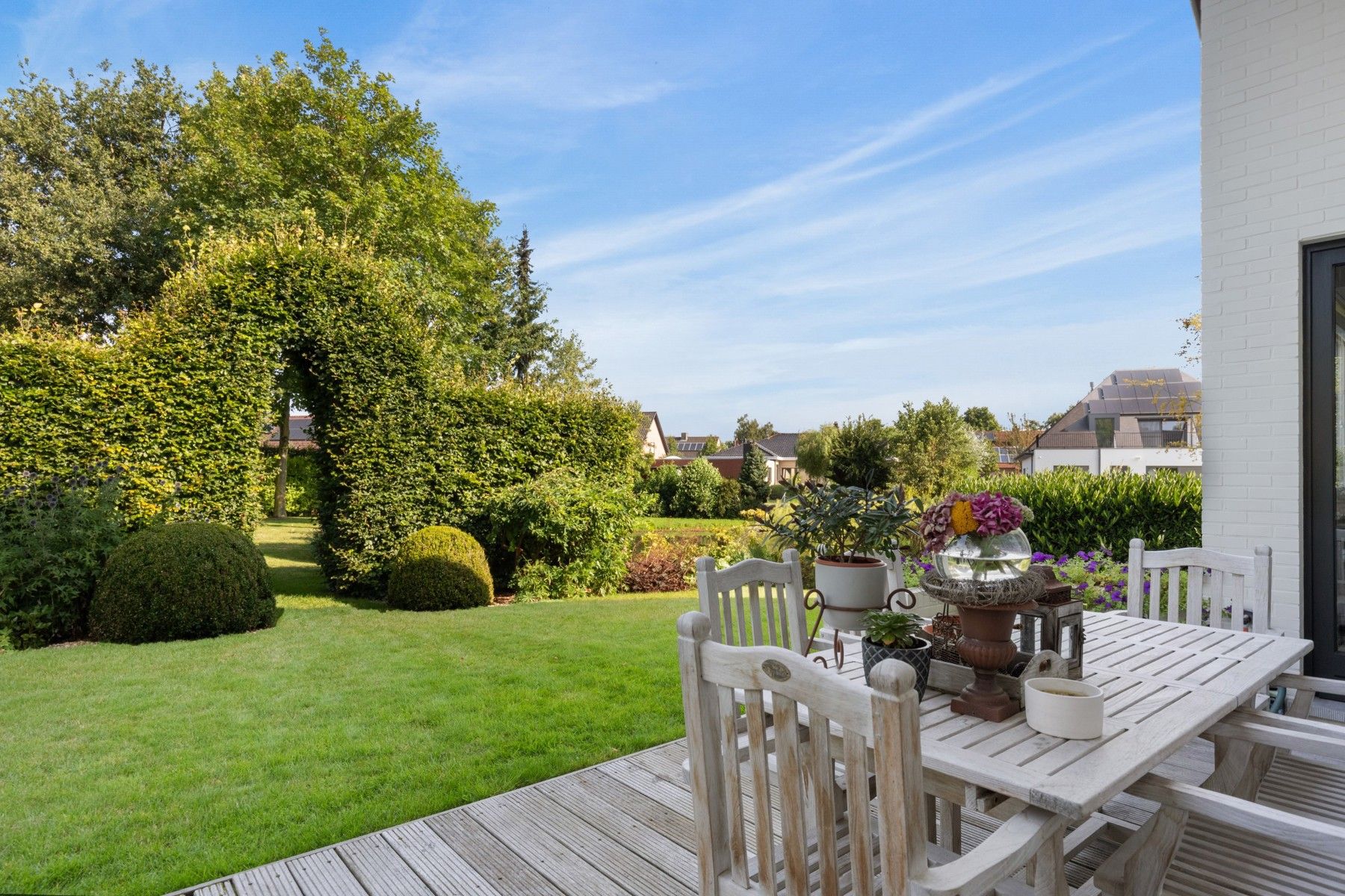 Instapklare woning met vijverzicht in het groene Bellem! foto 14