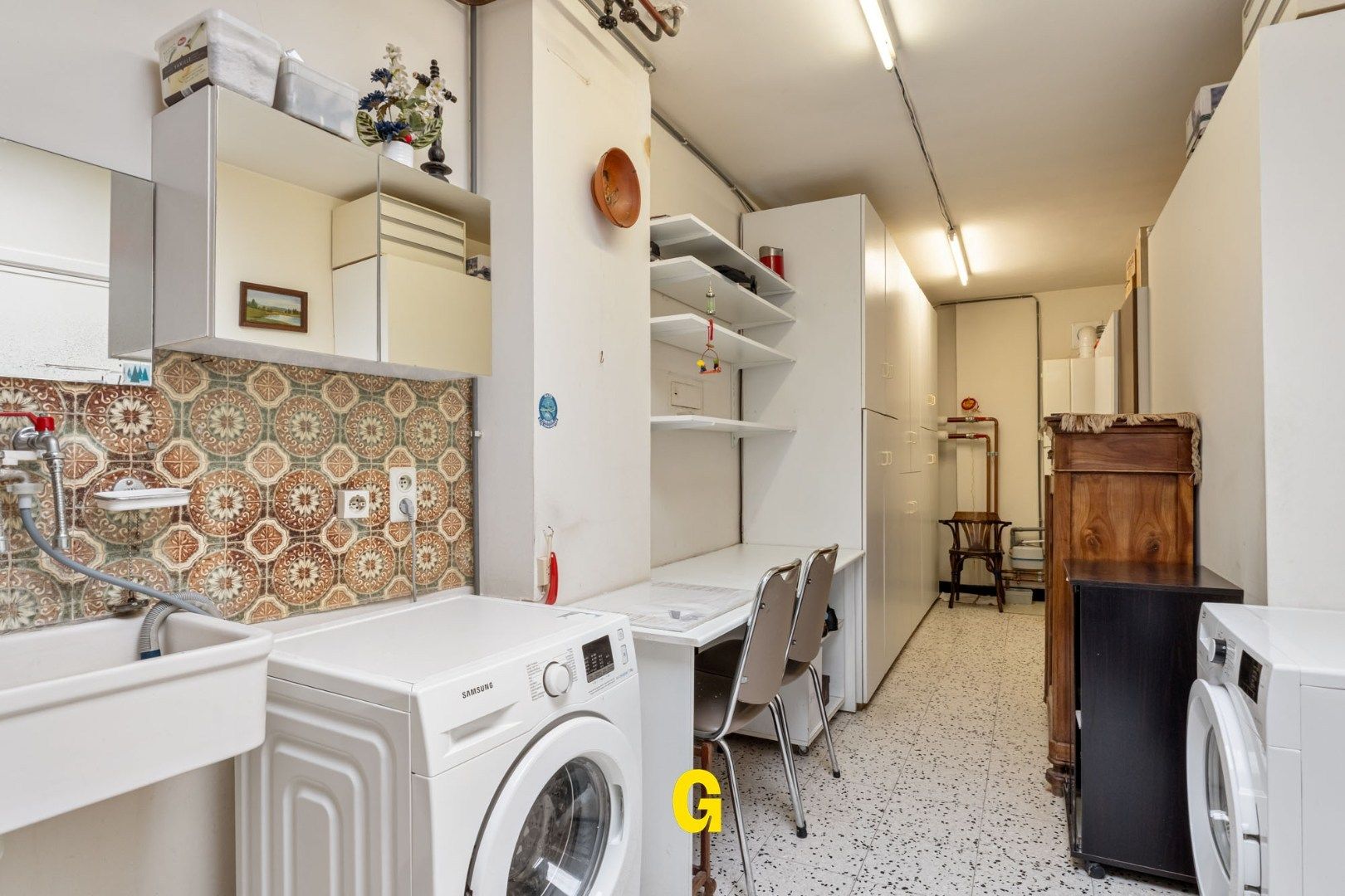 Degelijk gebouwde halfopen woning met tuin en 315 m² vergunde opslagplaatsen en garage, vlak bij het centrum van Hoeselt foto 10