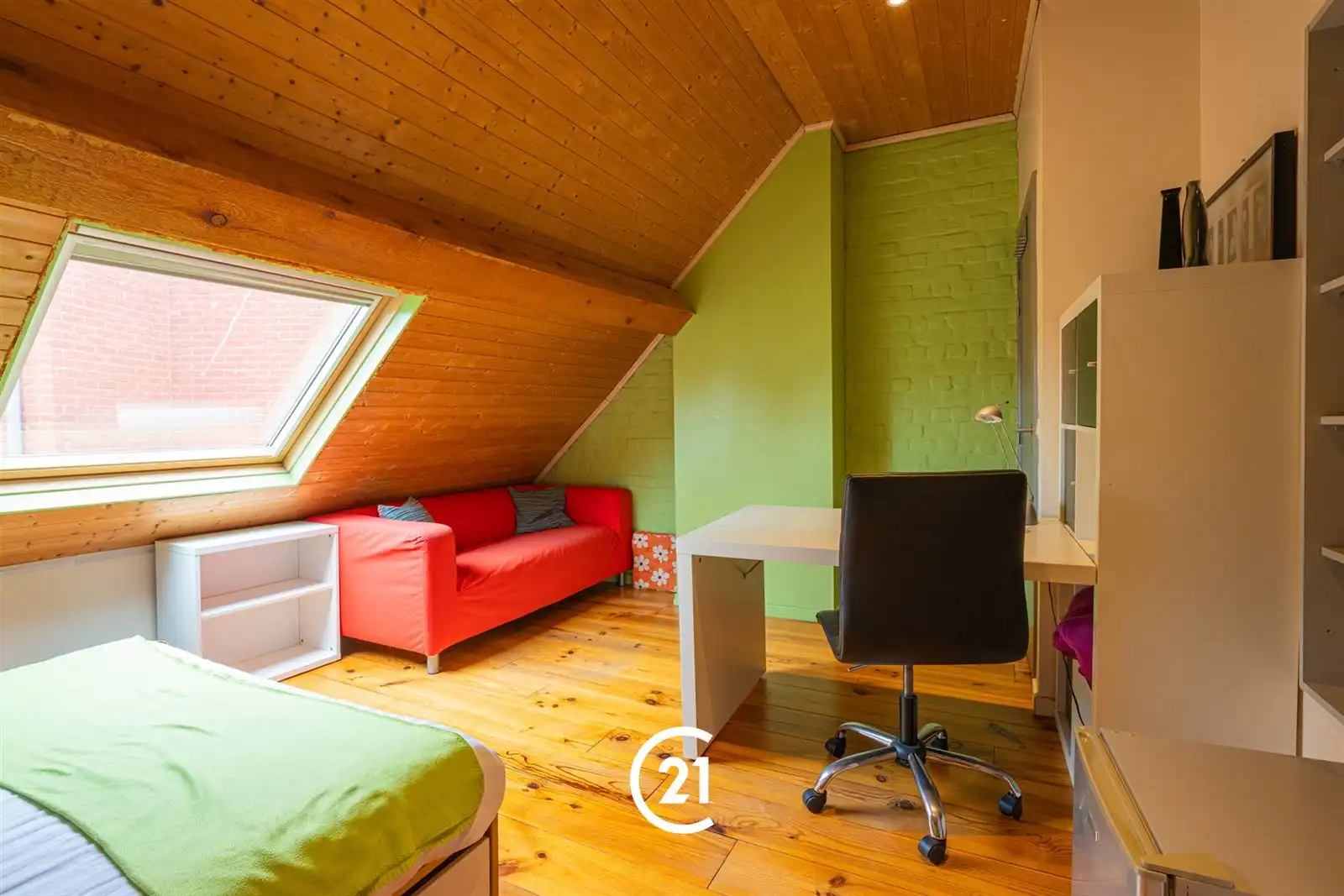 Woning met 4 slaapkamers, garage en buitenruimte in Gent foto 12