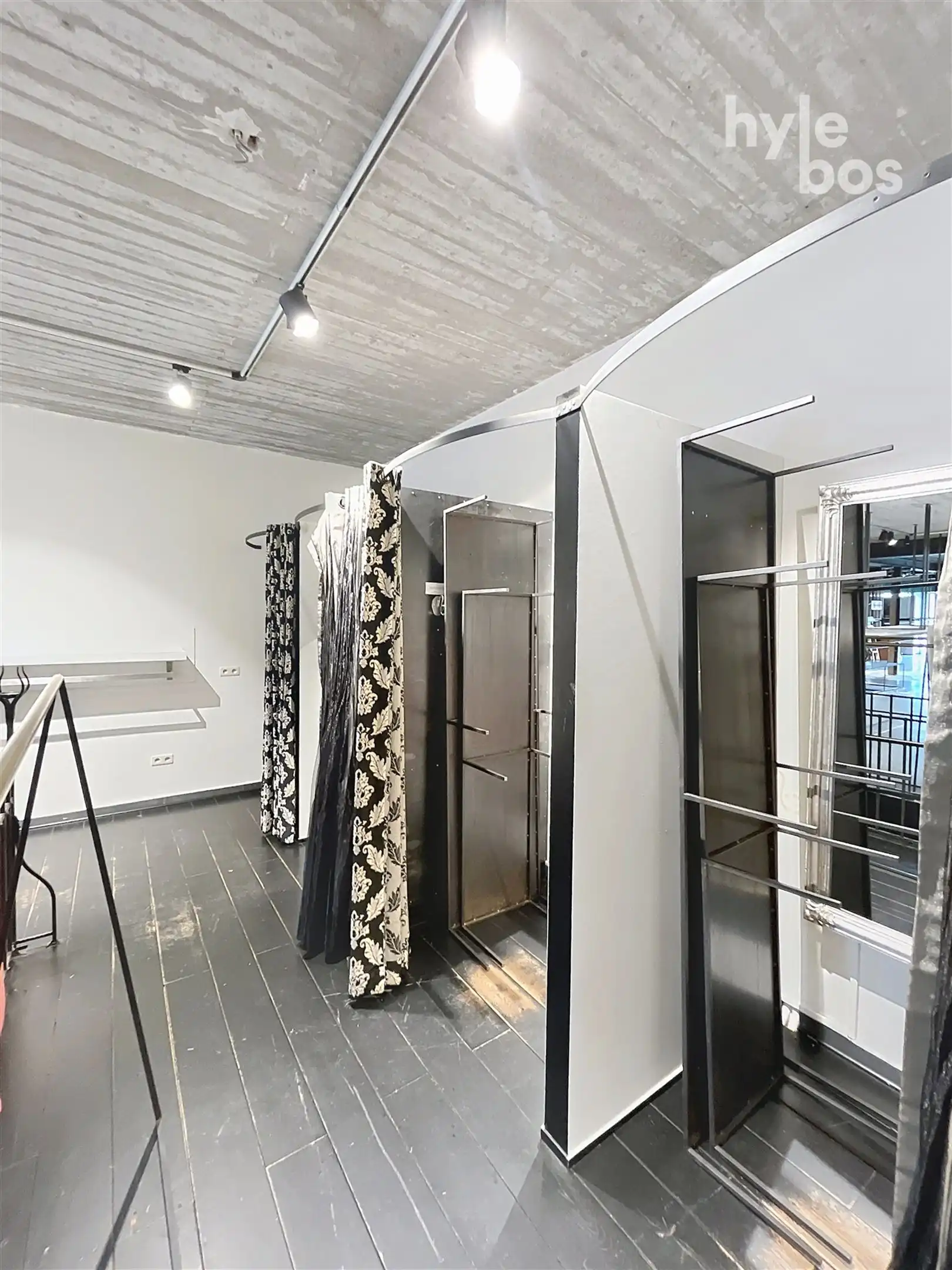 Commercieel pand - UNIEKE PRIJS foto 10