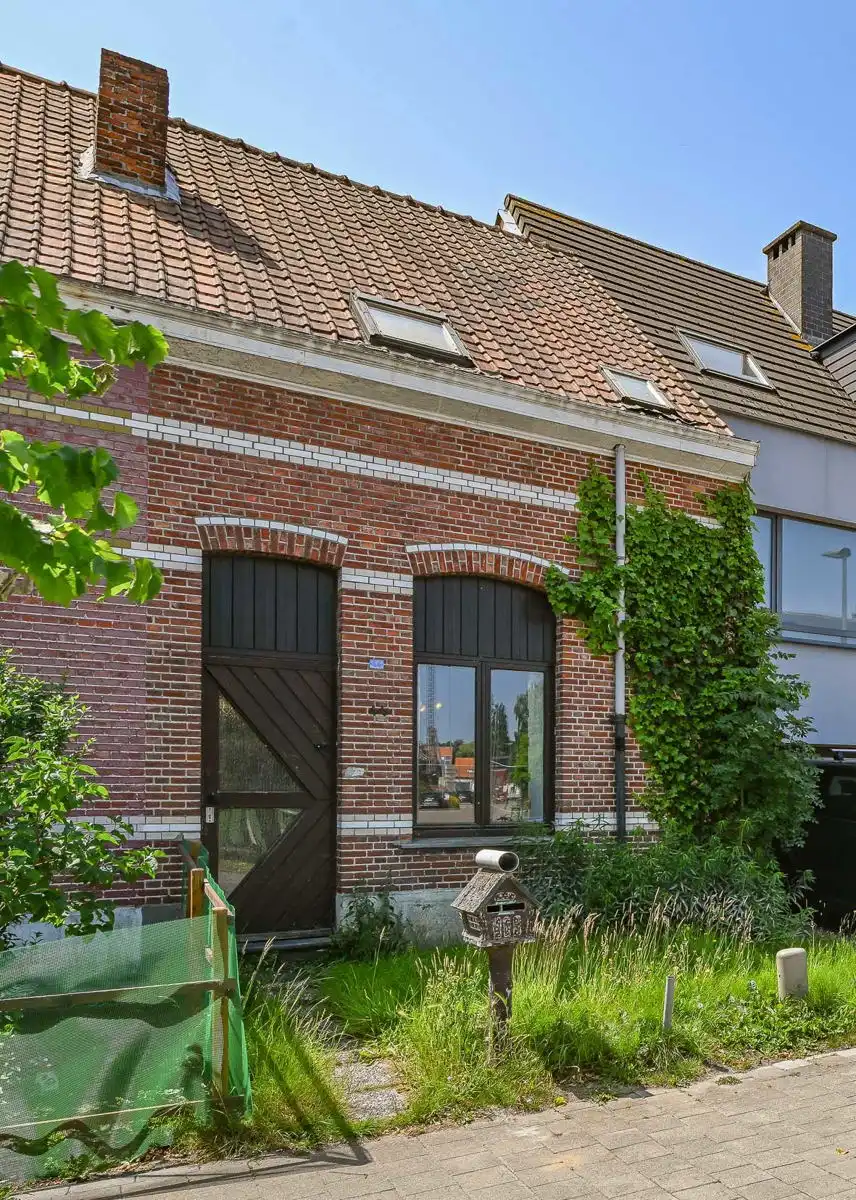 Charmante te renoveren woning met vrij zicht in Ekeren-Donk foto 3