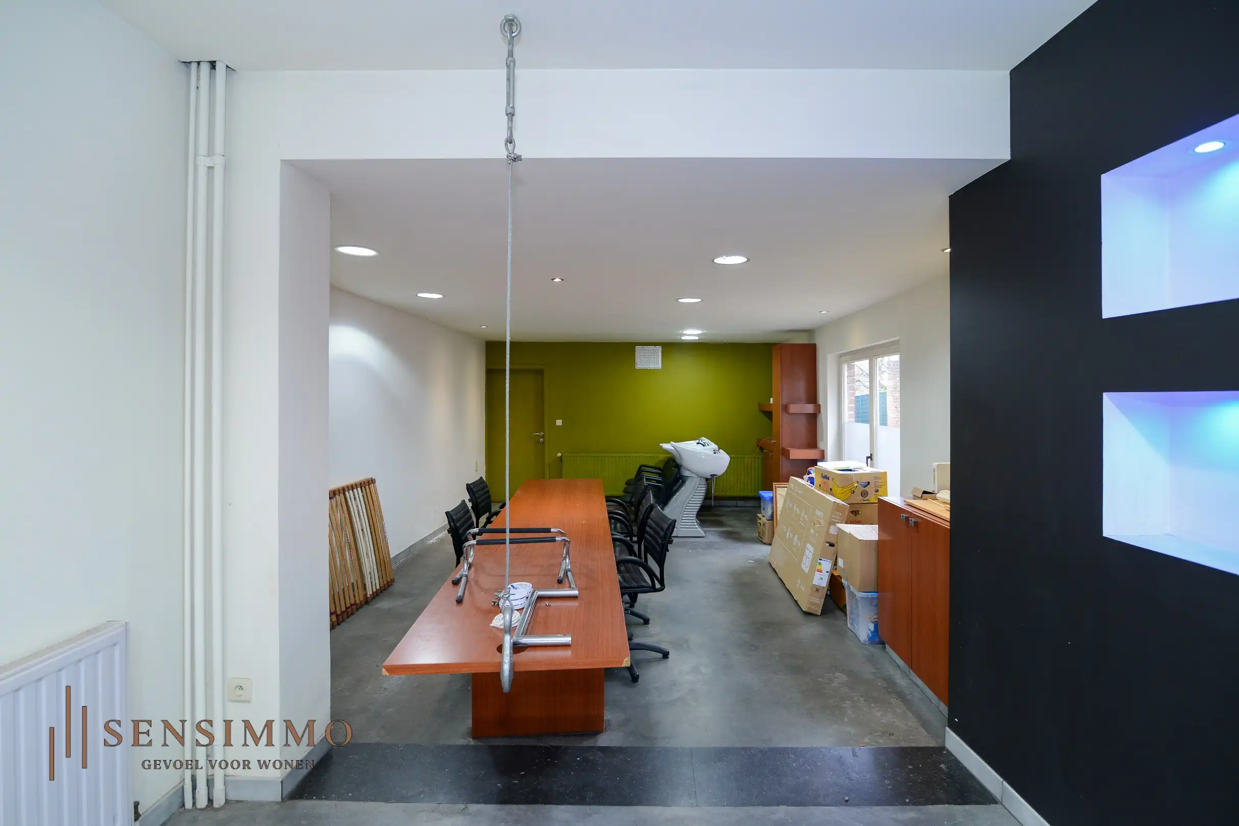 Commercieel opbrengsteigendom met 2 huisnummers op toplocatie in As foto 3