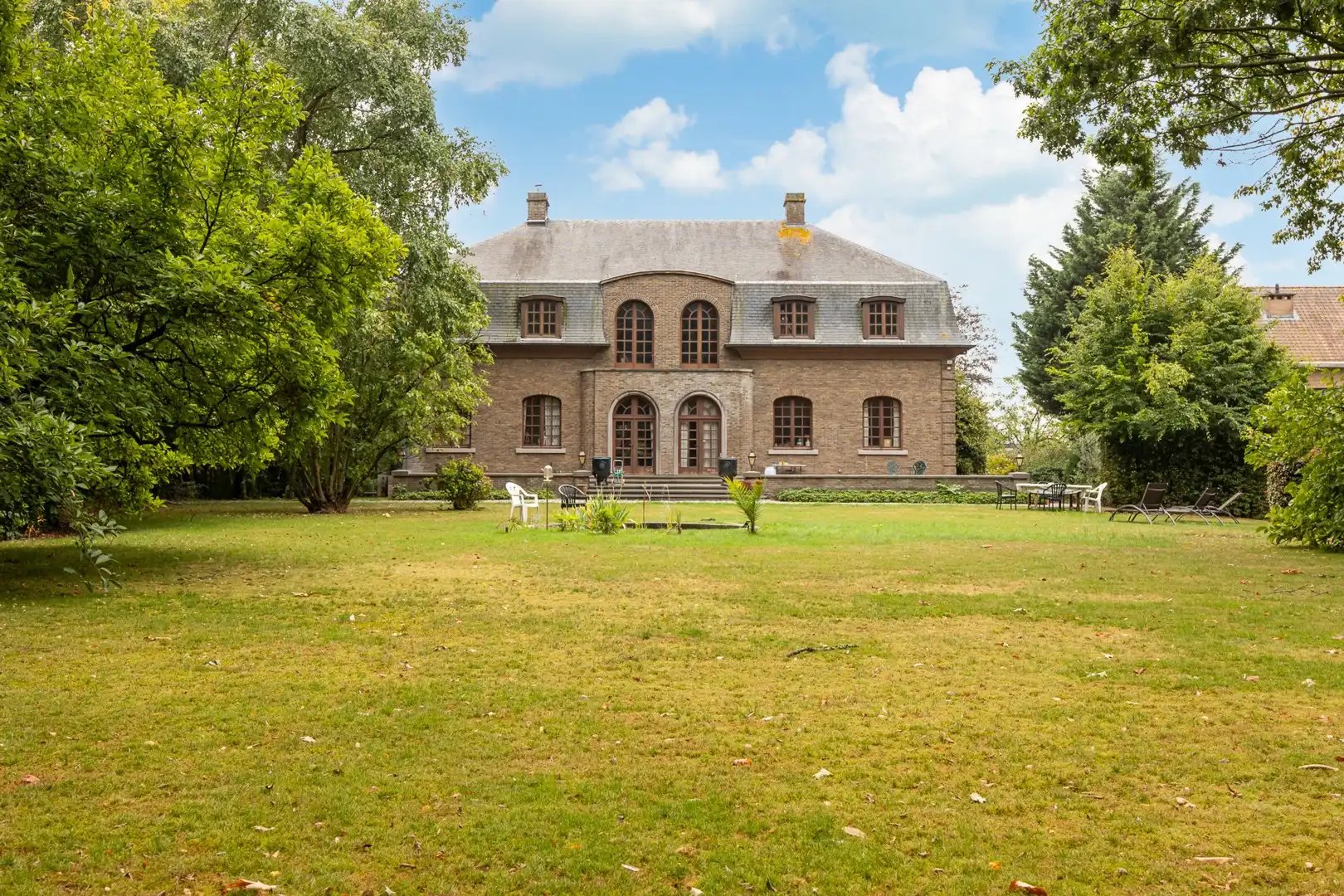 VILLA foto 2