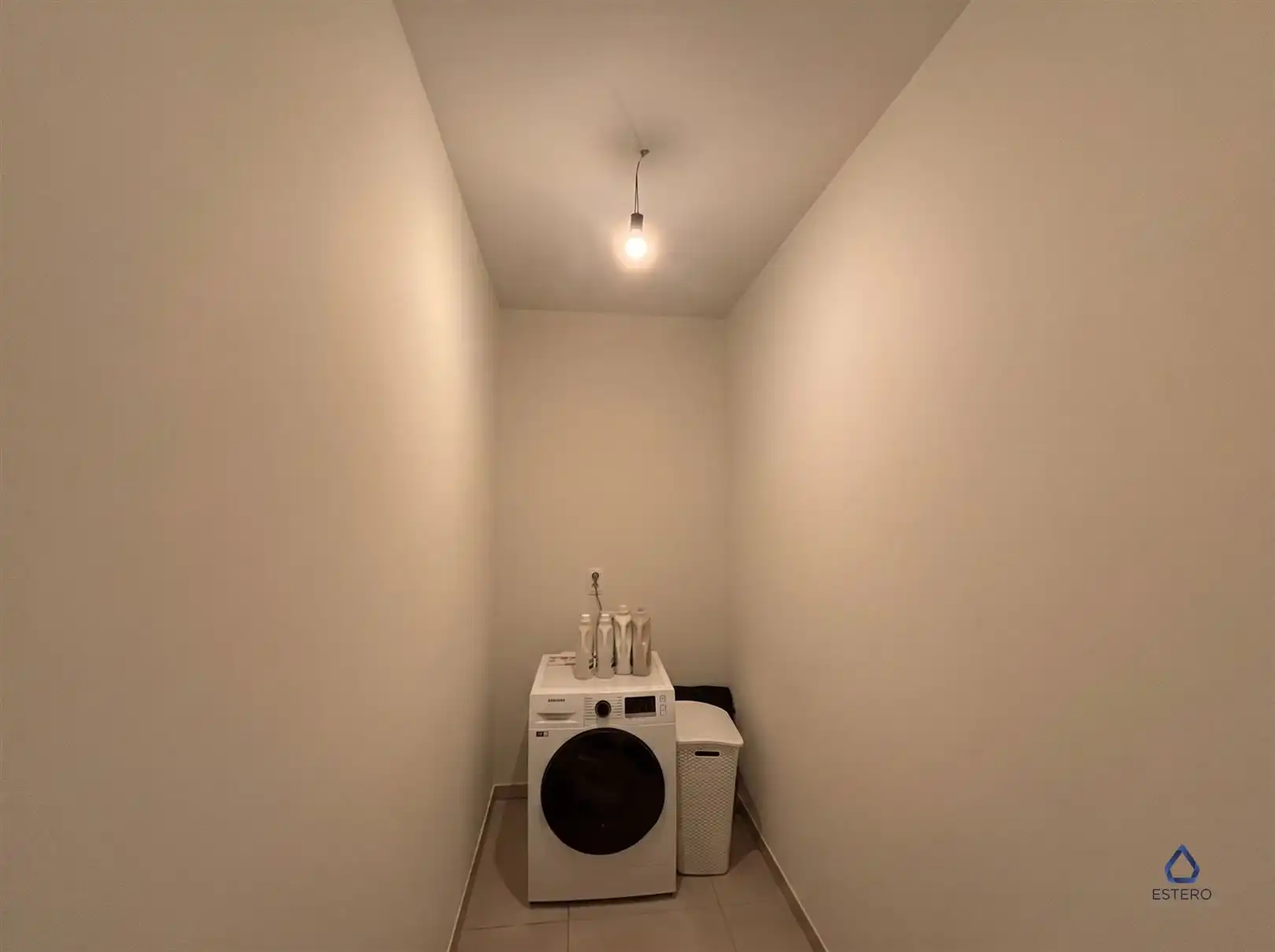 Modern 2-slaapkamerappartement met terras en zicht op groen foto 12