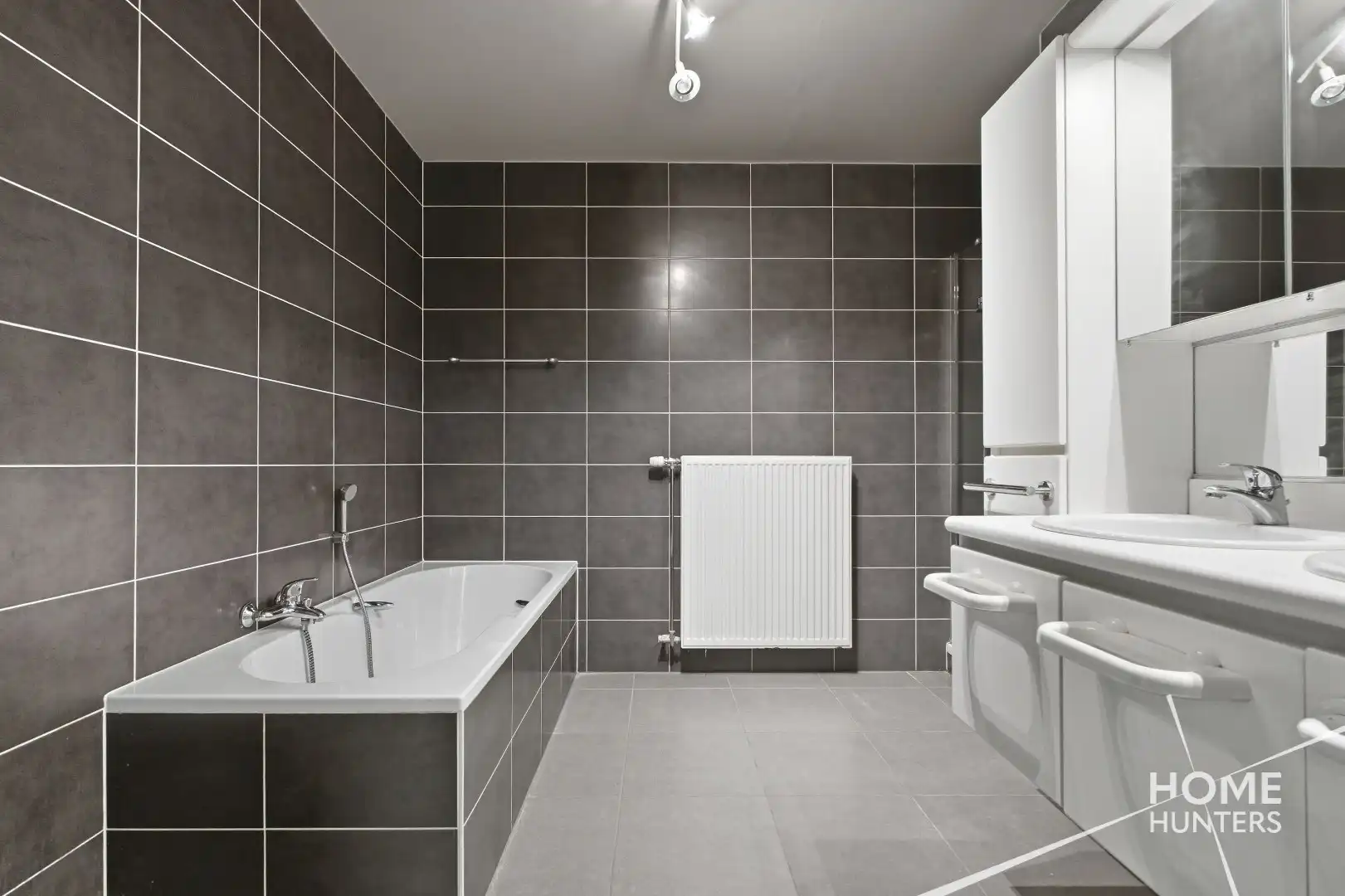 Appartement met 2 slaapkamers en garage te Kortemark! foto 7