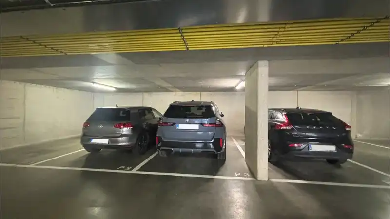 Recent 1-slaapkamerappartement met AUTOSTANDPLAATS te koop in Kristus-Koning Brugge foto 8