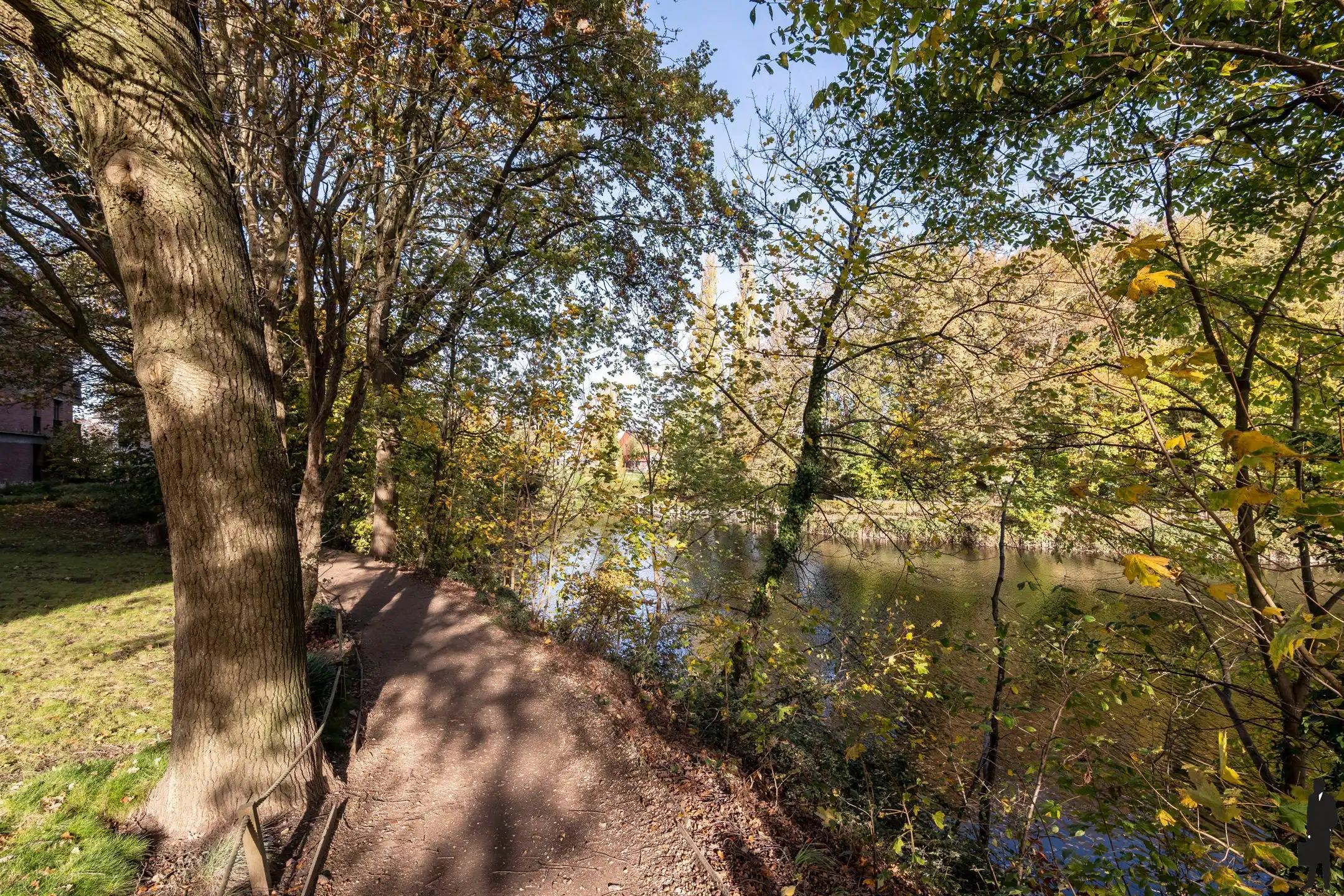 Modern gelijkvloers appartement met ruim terras  foto 18