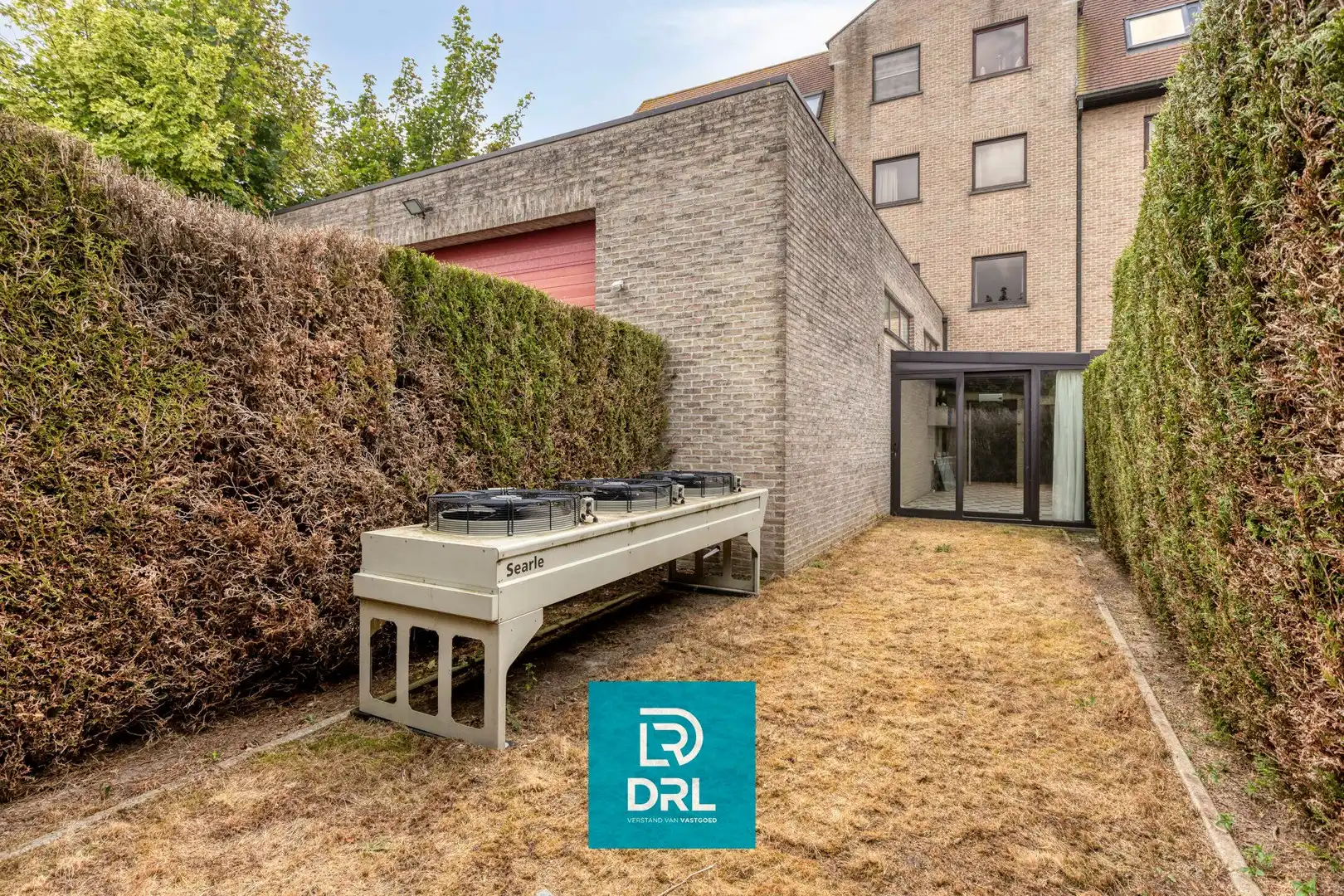 COMMERCIEEL PAND met LOODS te KORTEMARK foto 26