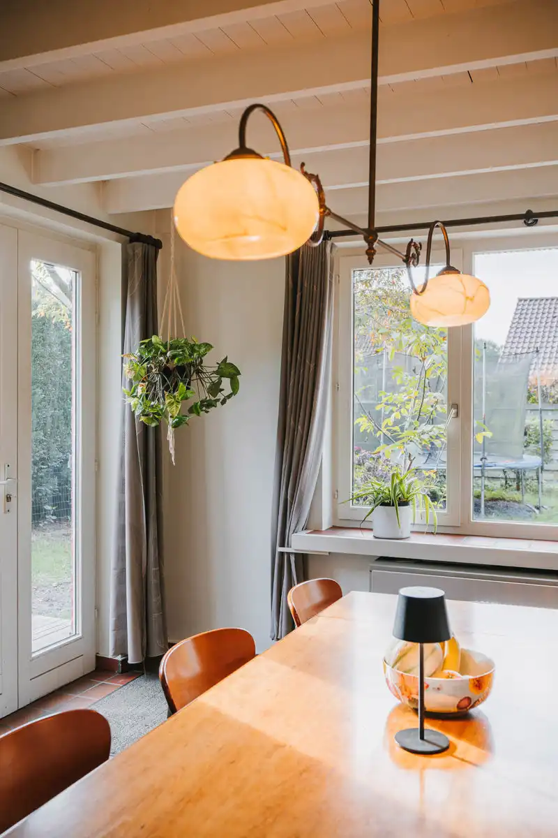Gezellige en ruime laagbouwvilla met veel potentieel foto 10