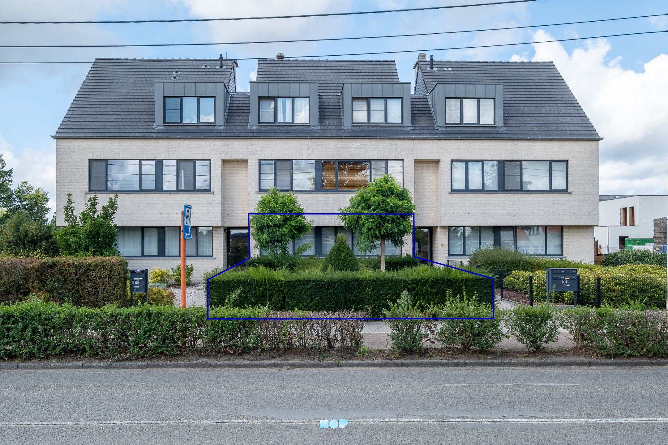 Gelijkvloers appartement met zonnige tuin in Oelegem (Ranst) foto {{pictureIndex}}