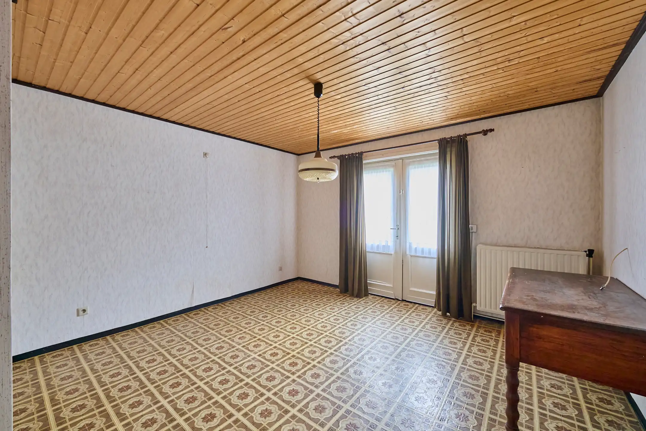 RUSTIG GELEGEN OP TE FRISSEN GEZINSWONING OP 6a in As. foto 9