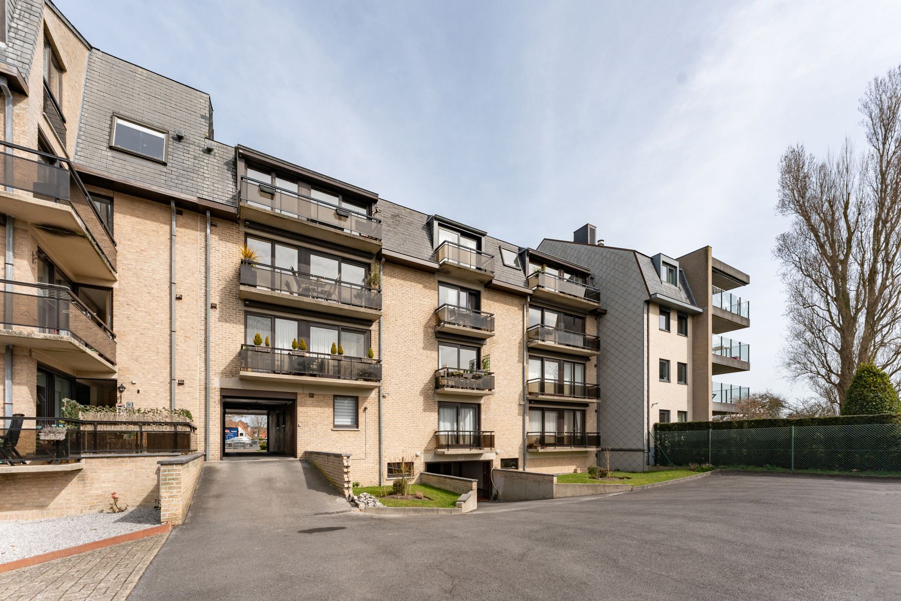 Gesloten garagebox in centrum Koksijde-Bad foto 7