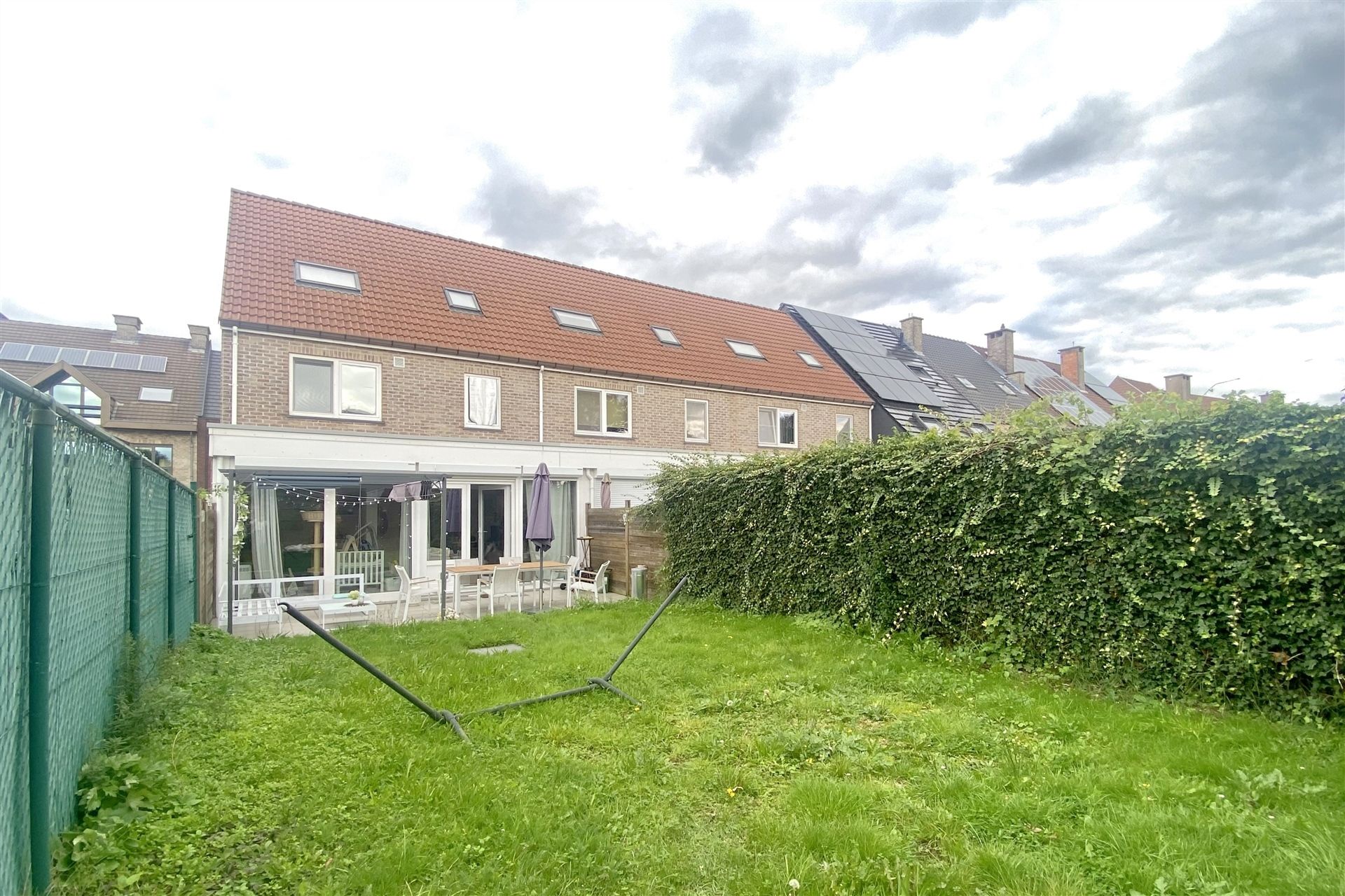 Woning met 4-5 slpk, tuin en garage foto 9