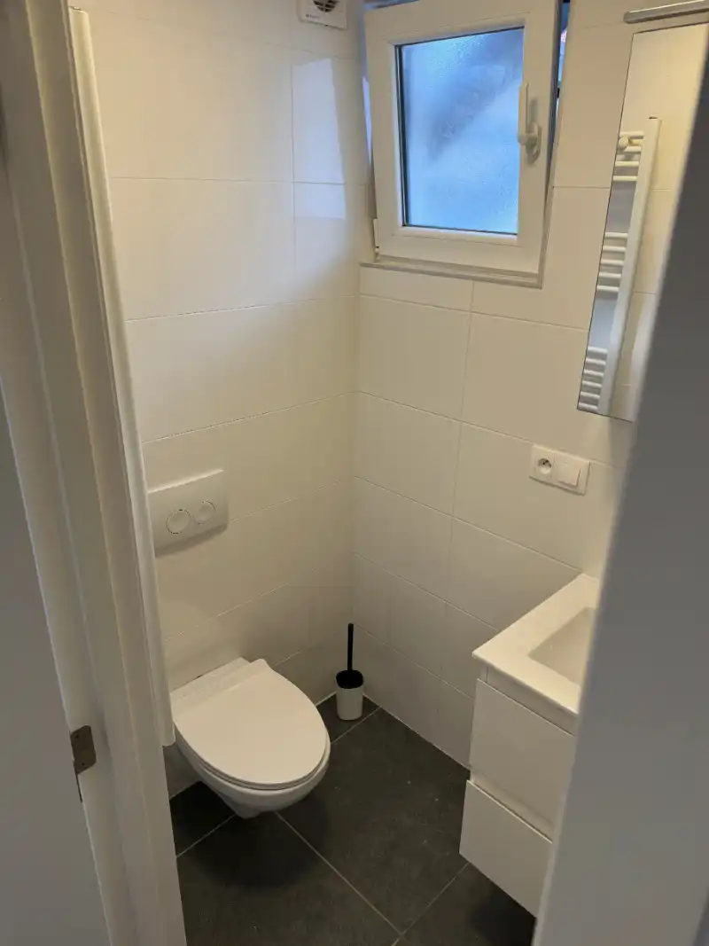 Volledig gerenoveerd  1-slaapkamerappartment foto 23