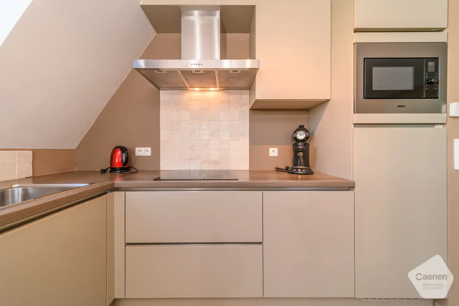 Prachtig gelegen instapklaar en gemeubeld appartement met zeezicht foto 7