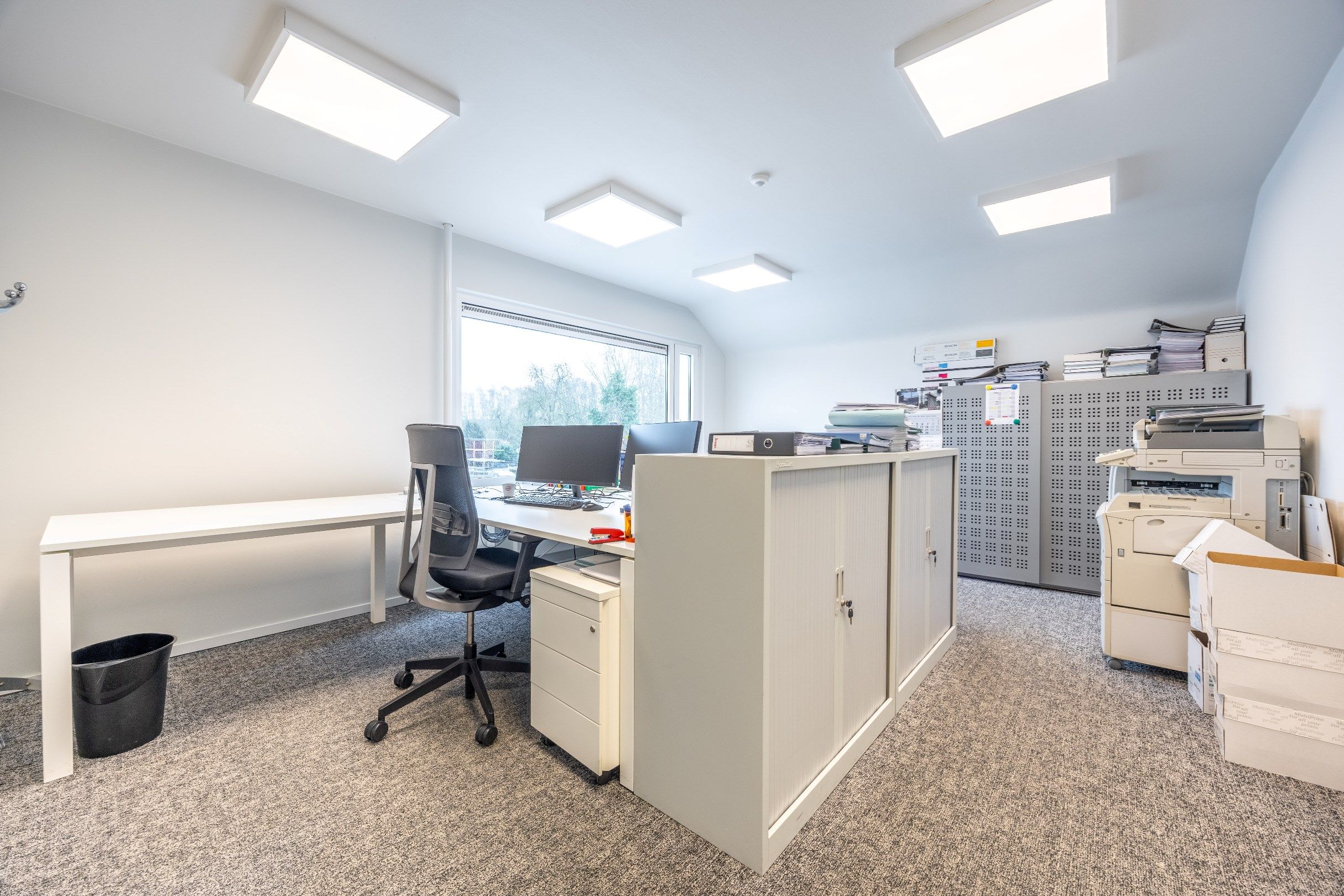 KMO GEBOUW OP 2890 M² foto 17