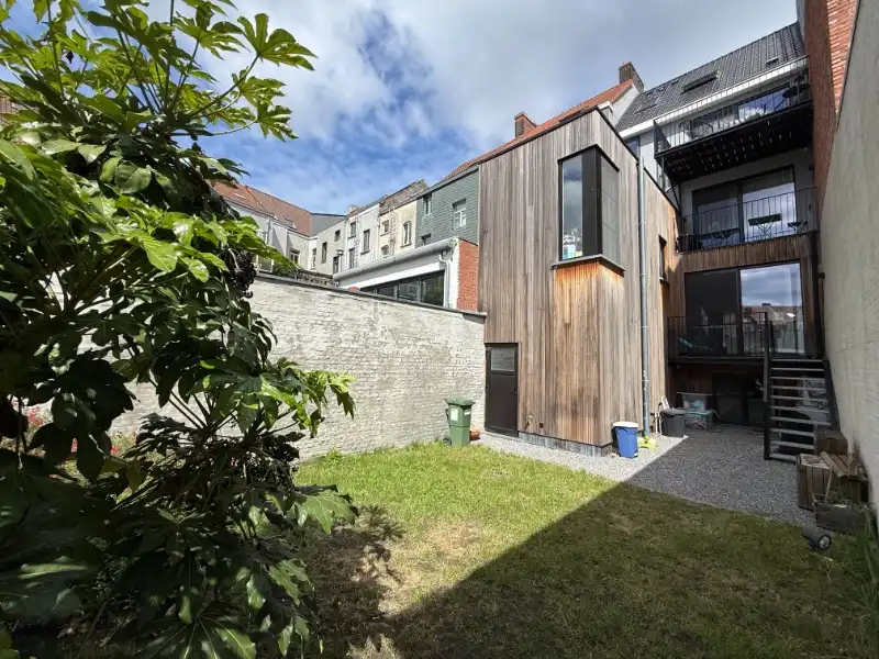 Prachtig gerenoveerd duplex appartement met zonnige tuin nabij Overpoort en Citadelpark foto 2