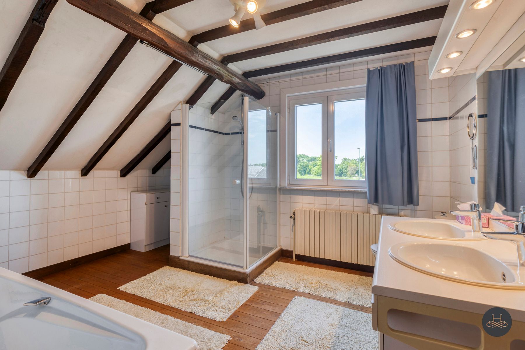 Authentieke villa met multifunctioneel bijgebouw op 46 are foto 11