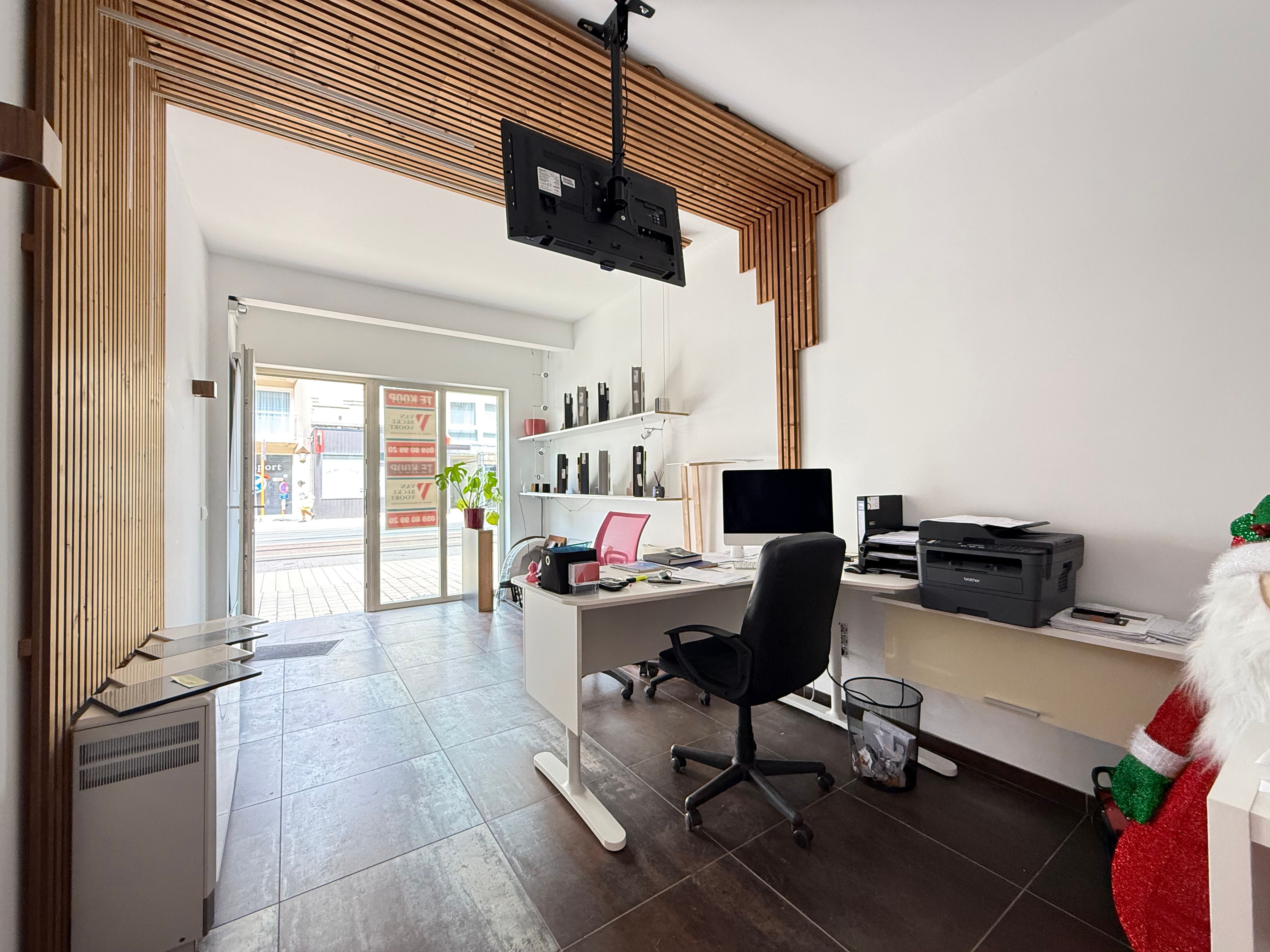 Handelsgelijkvloers 69m² foto 4