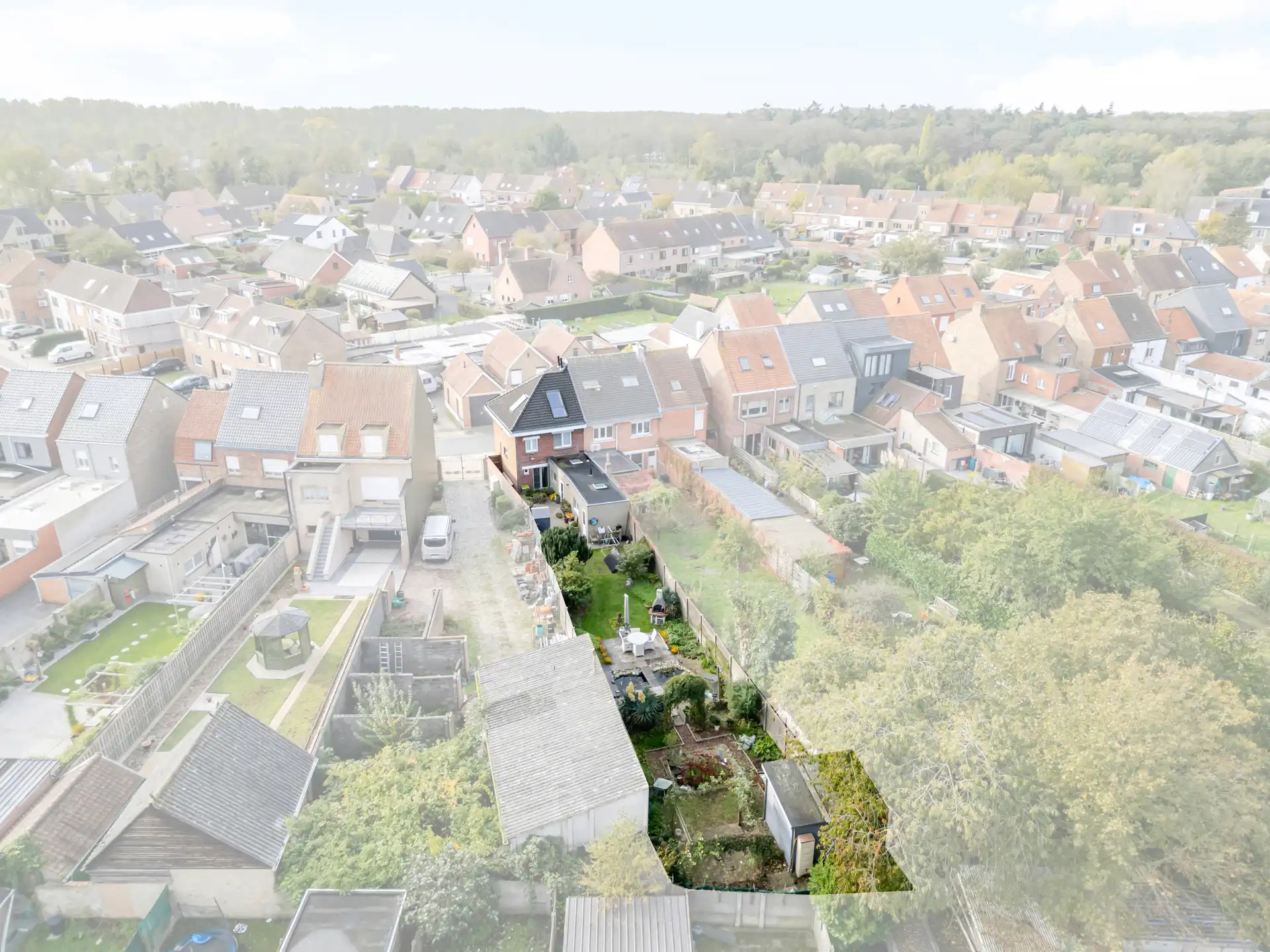 Halfopen bebouwing met 3 slpks en ruime tuin te Assebroek foto 2