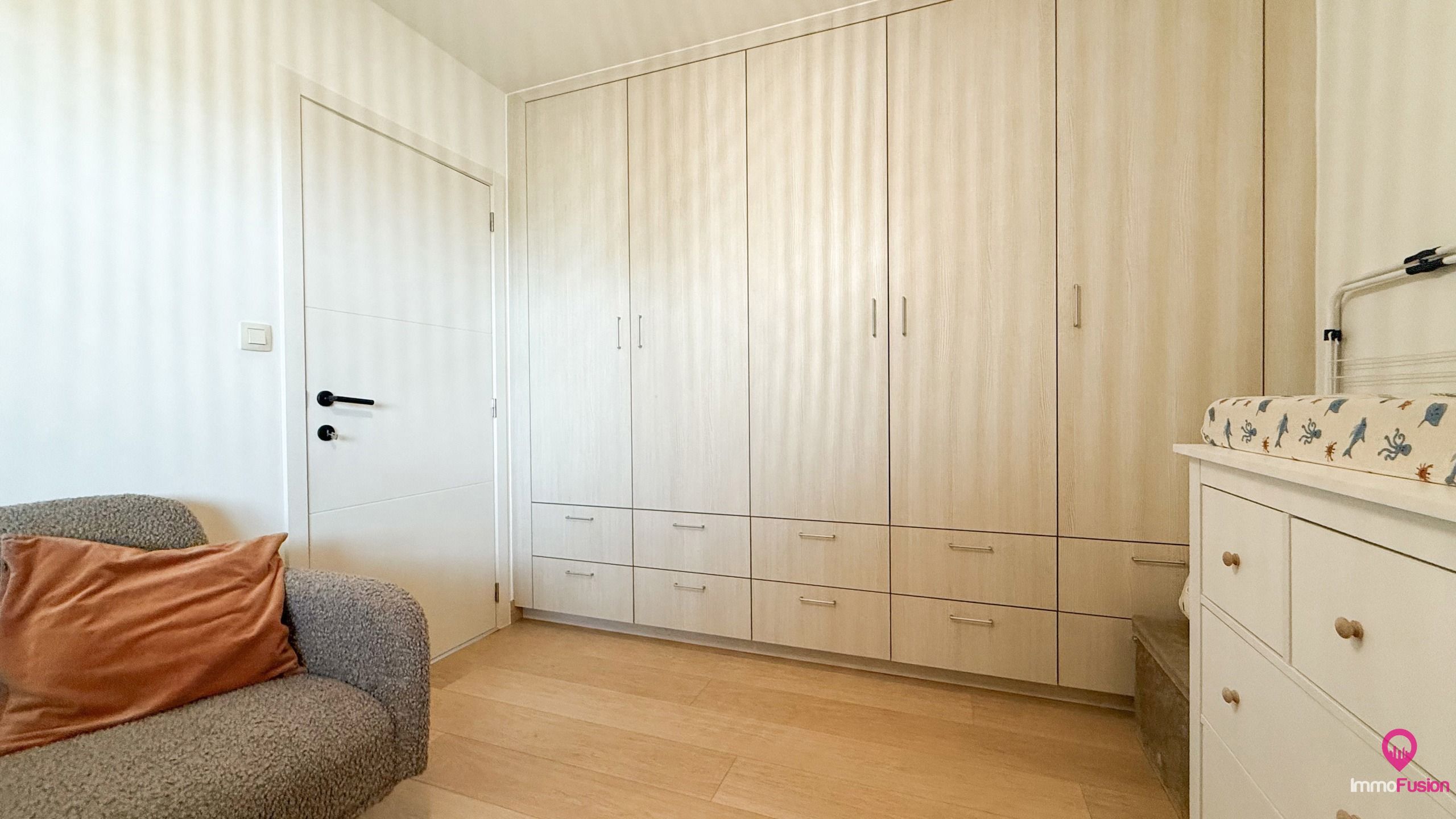 Instapklaar Appartement met 2 Slaapkamers! foto 26