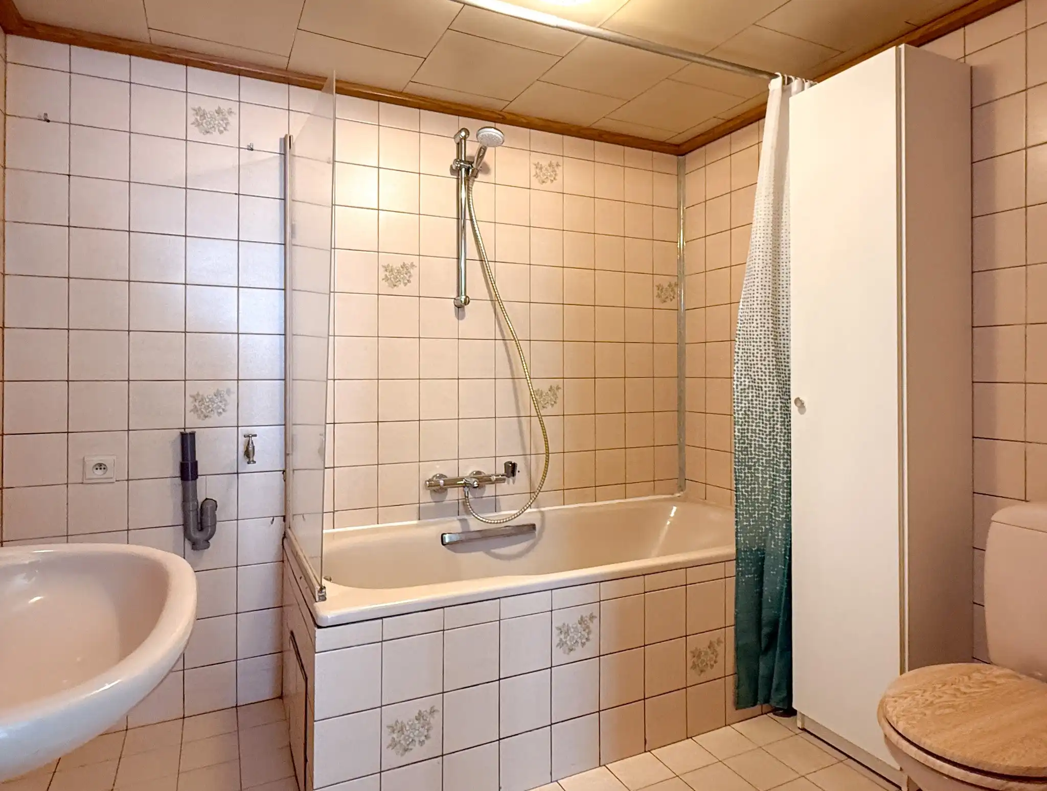 Woning met twee slaapkamers en koertje in Kieldrecht foto 8