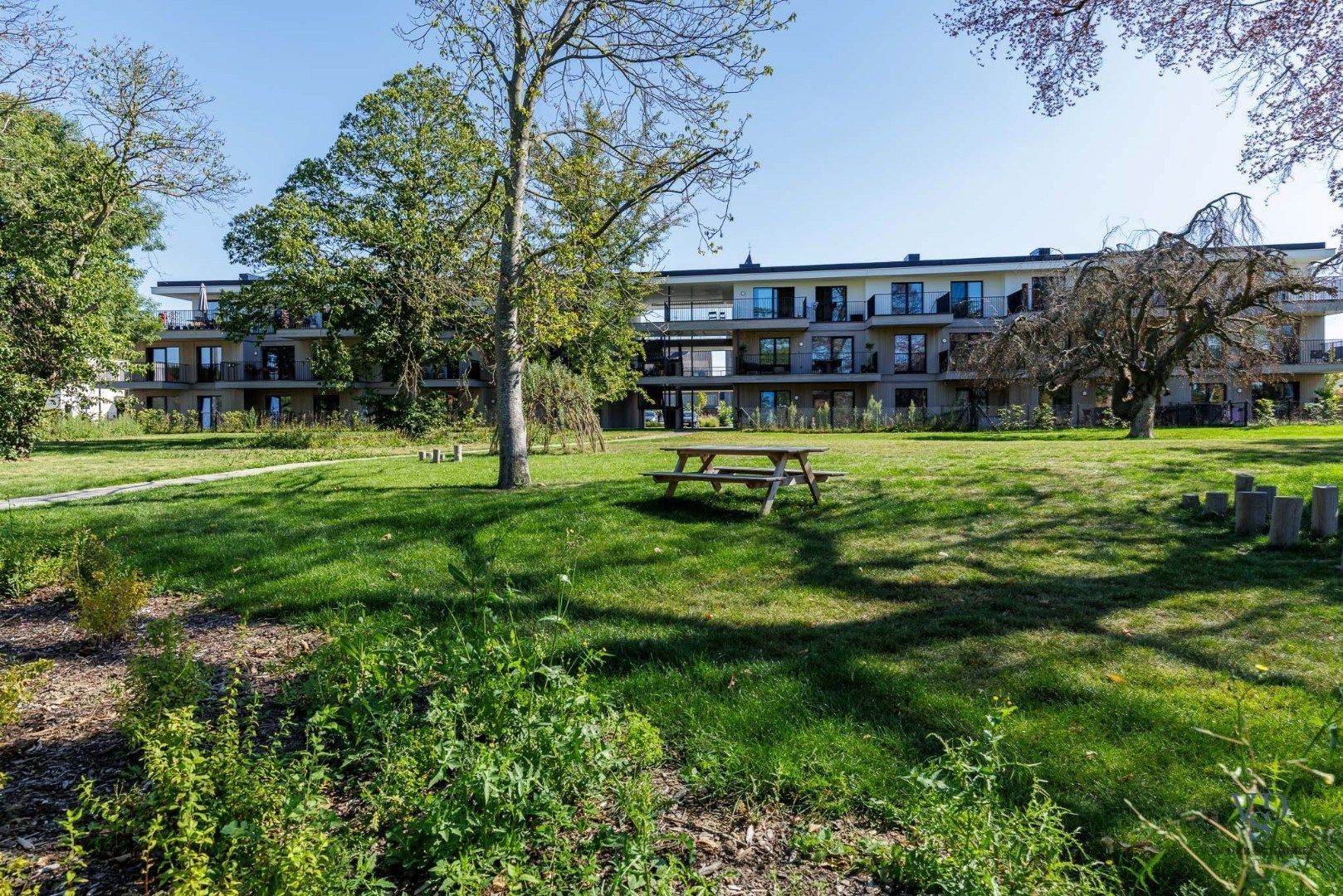 Gelijkvloers 2-slpk appartement foto 14