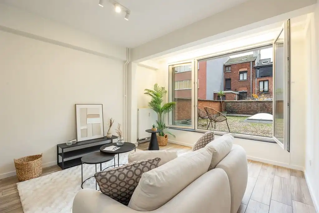 Instapklare studio met hoog rendement in zijstraat Italiëlei foto 4