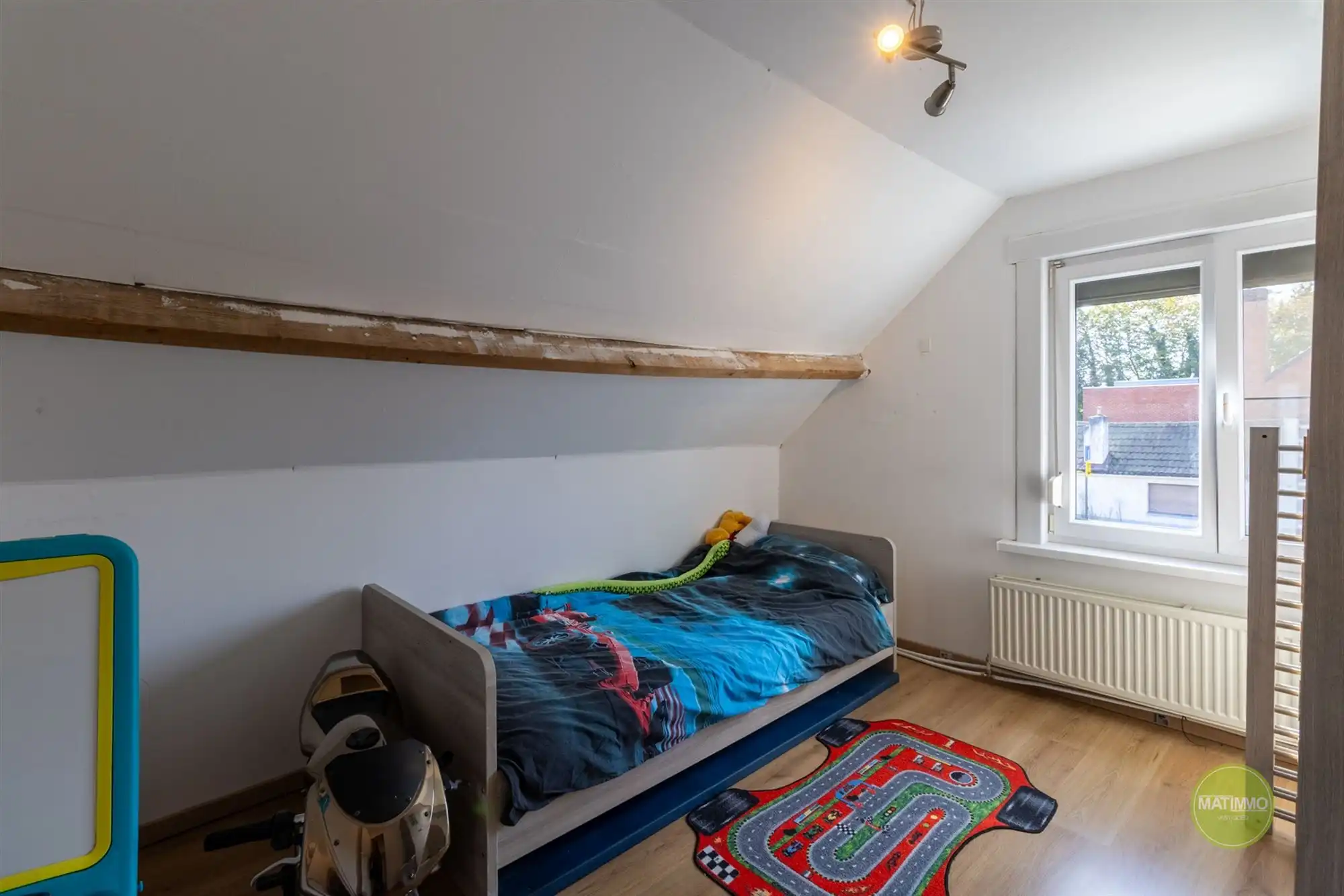Instapklare starterswoning met 3 slaapkamers en tuin in Mol foto 12