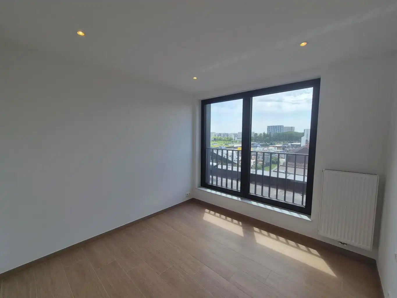 Nieuwbouw penthouse met 3 slpks, terras en kelder foto 9